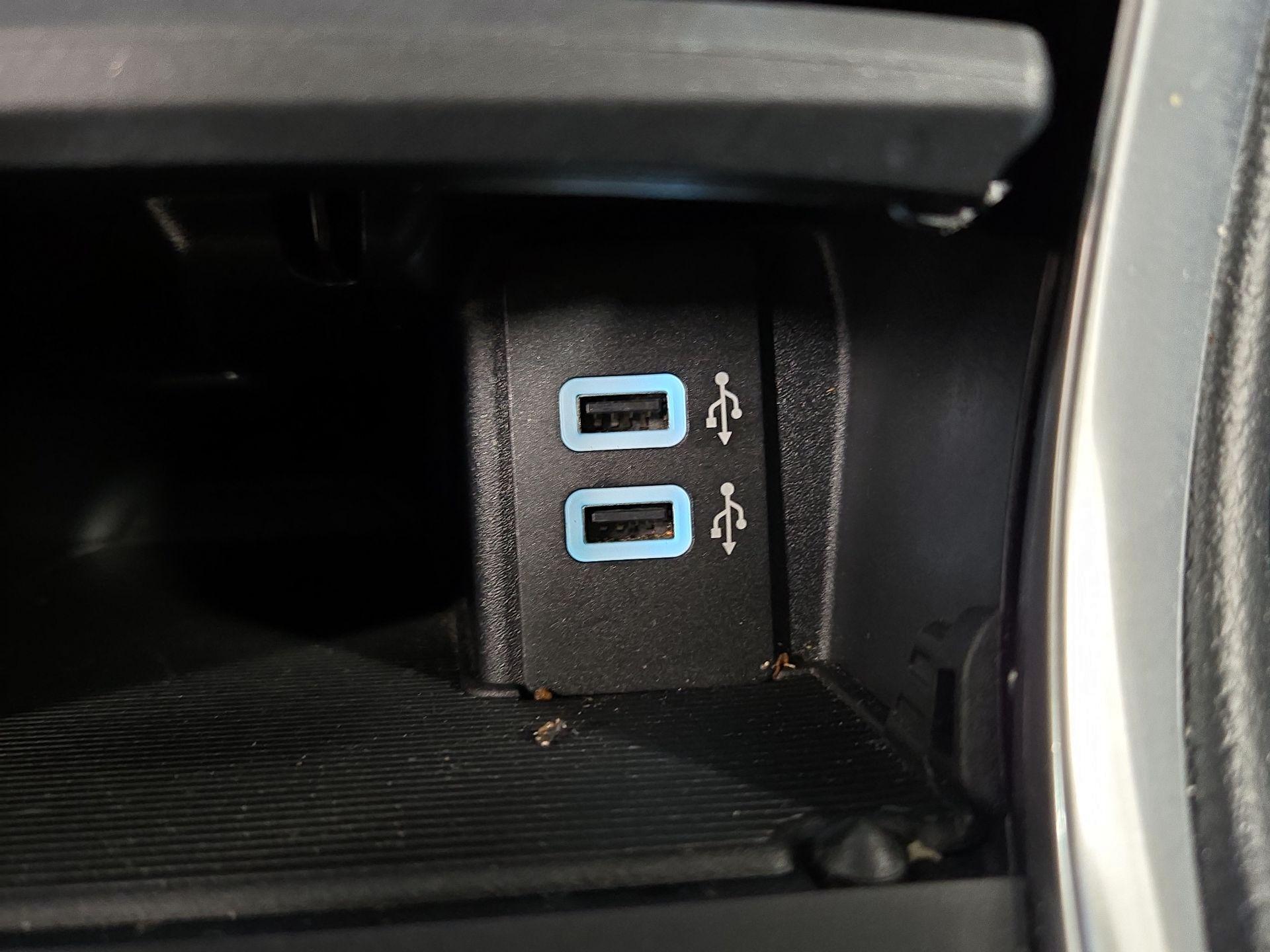 Thumbnail: 2017 Ford Edge - 19