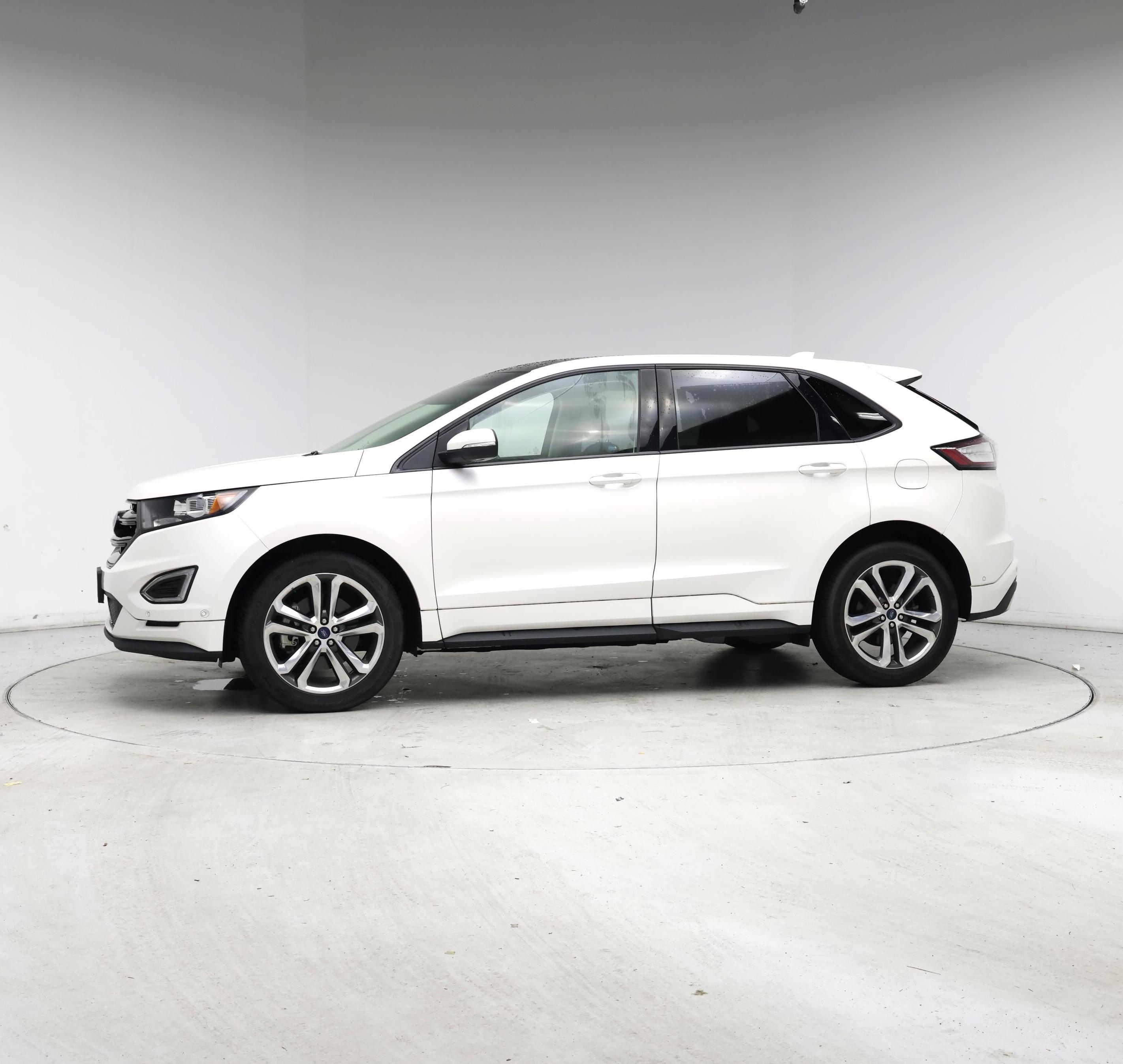 Thumbnail: 2017 Ford Edge - 3