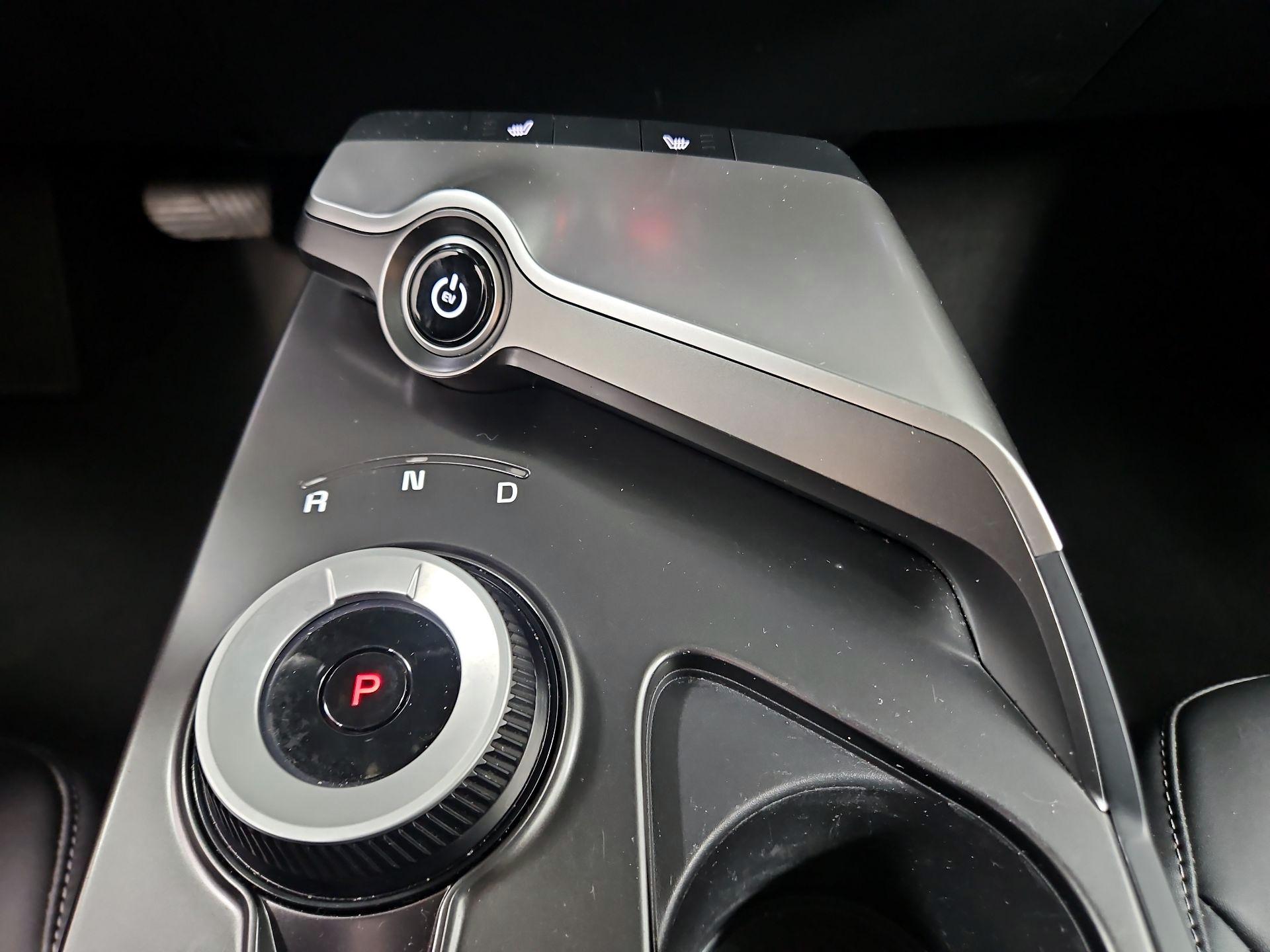 Thumbnail: 2023 Kia EV6 - 18