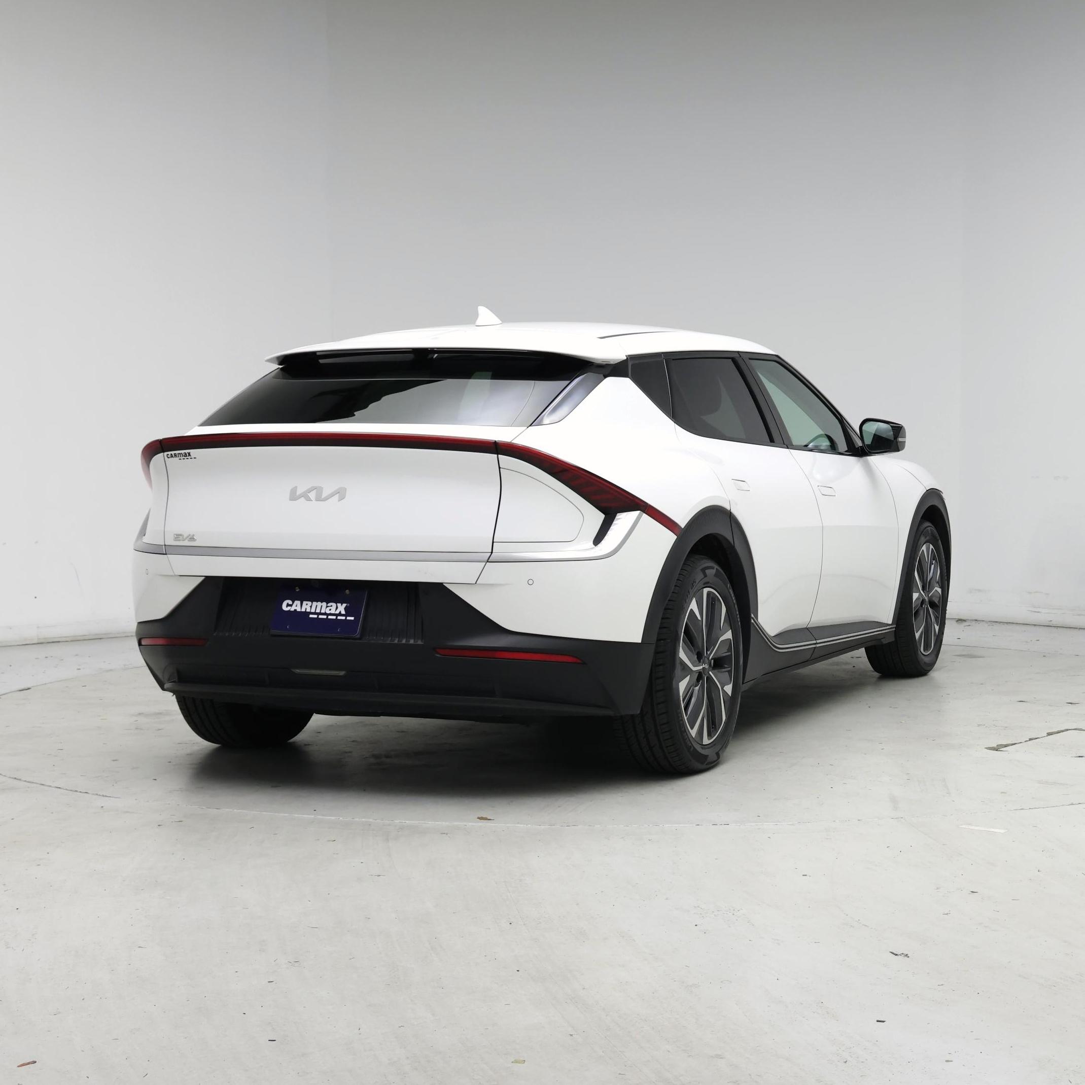 Thumbnail: 2023 Kia EV6 - 8