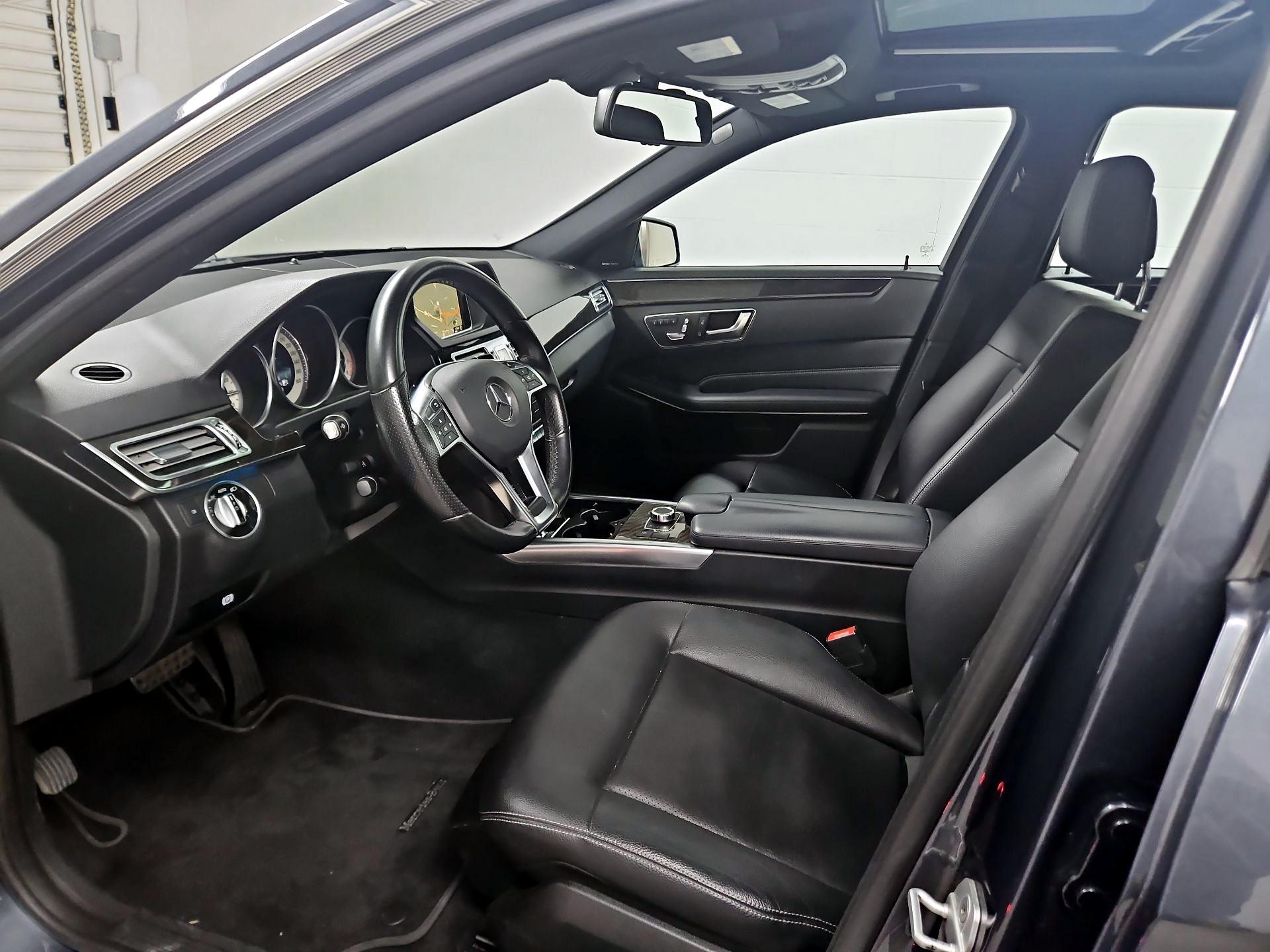 Thumbnail: 2016 Mercedes-Benz E-Class - 11