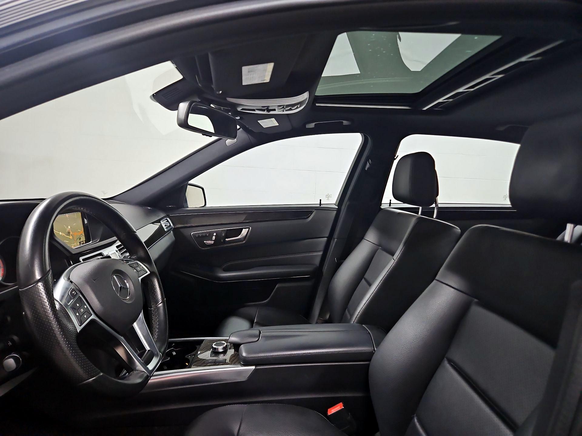 Thumbnail: 2016 Mercedes-Benz E-Class - 20