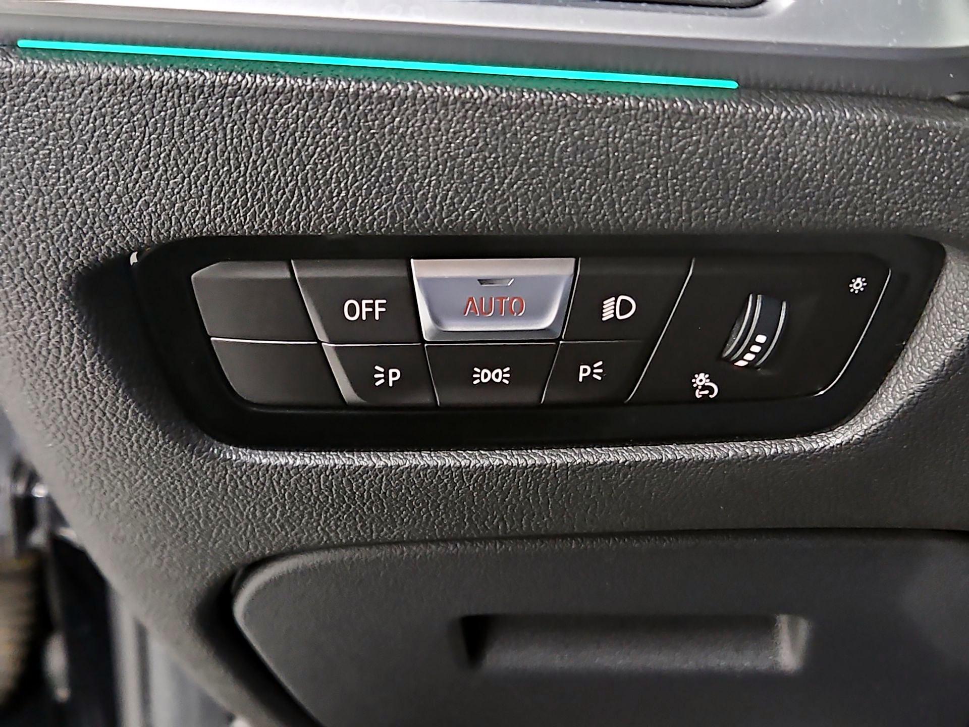 Thumbnail: 2019 BMW 3 Series - 13