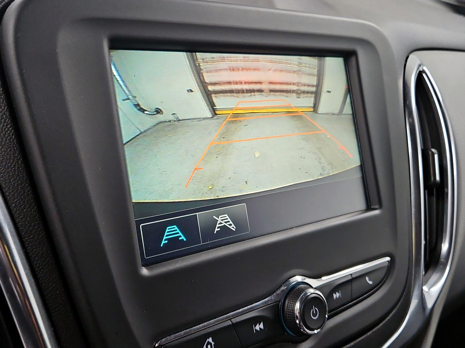 Thumbnail: 2018 Chevrolet Equinox - 14