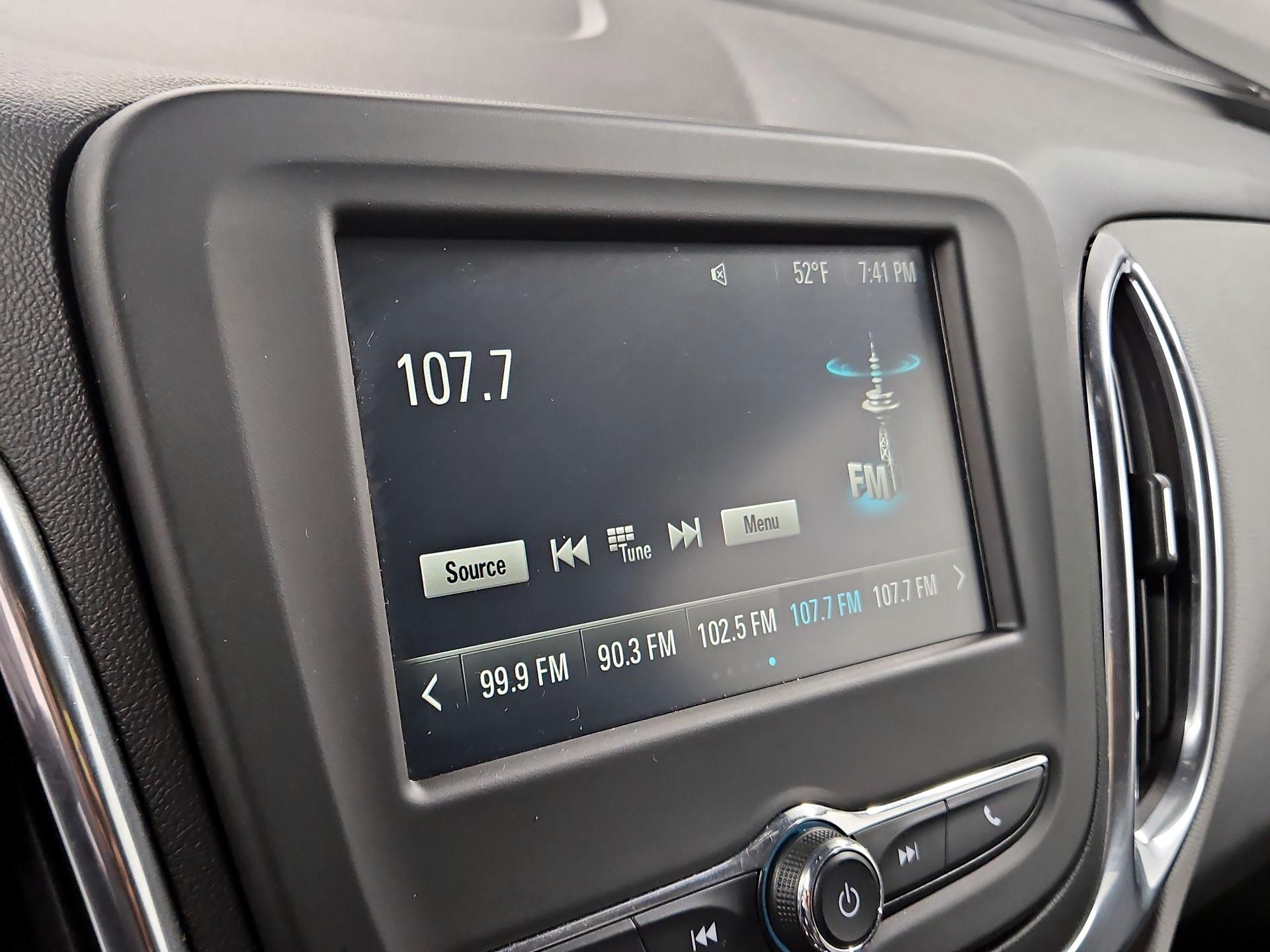 Thumbnail: 2018 Chevrolet Equinox - 15