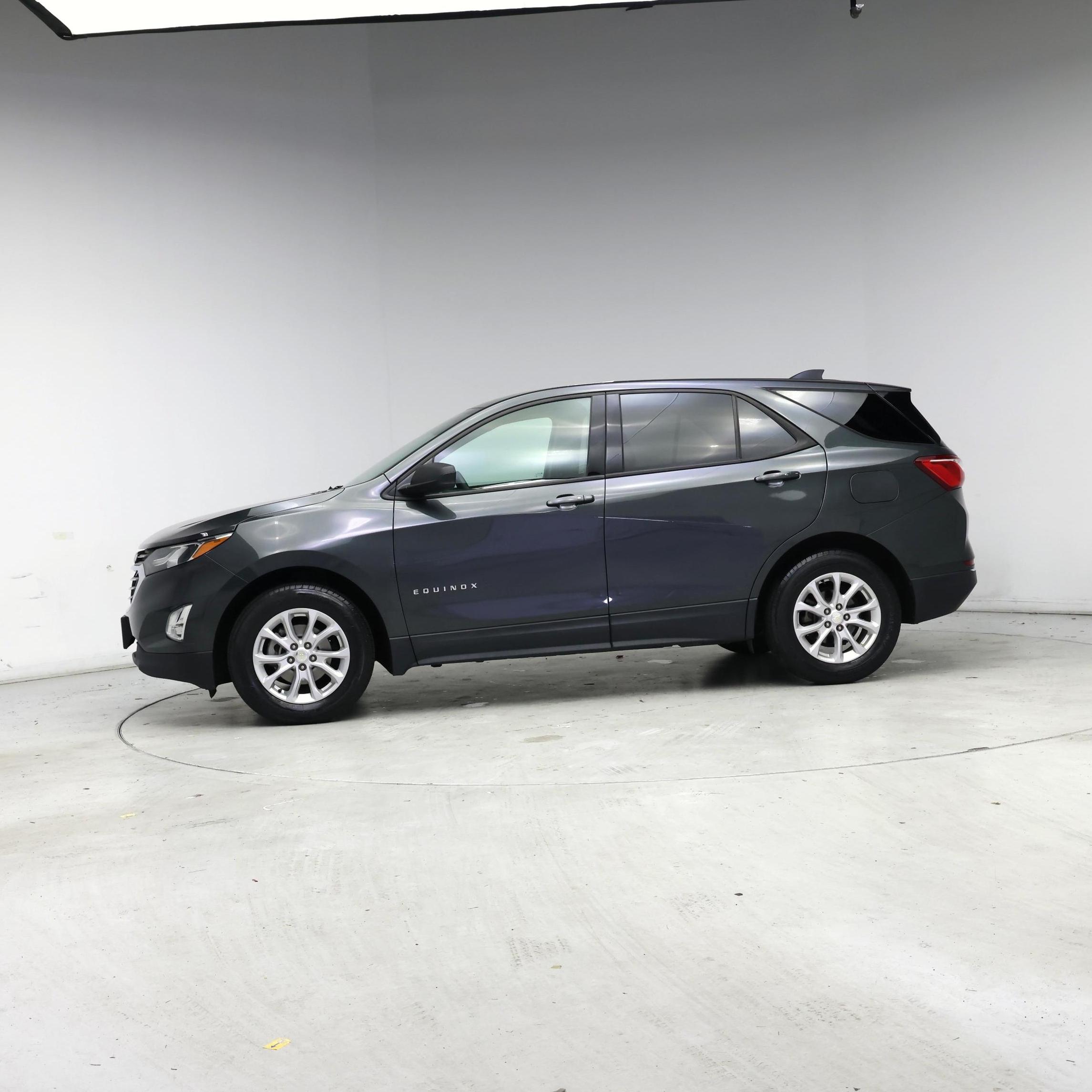 Thumbnail: 2018 Chevrolet Equinox - 3