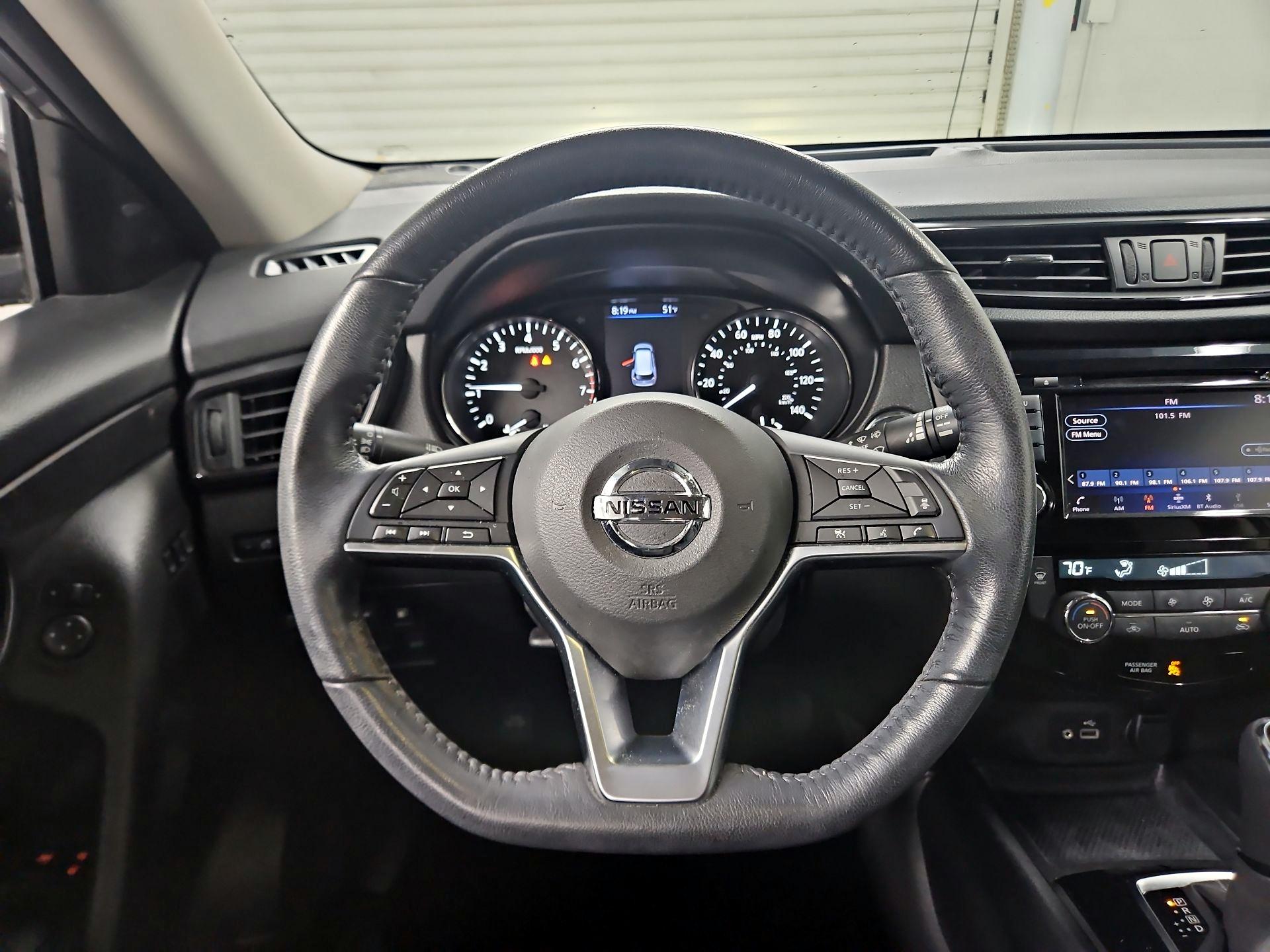 Thumbnail: 2018 Nissan Rogue - 10