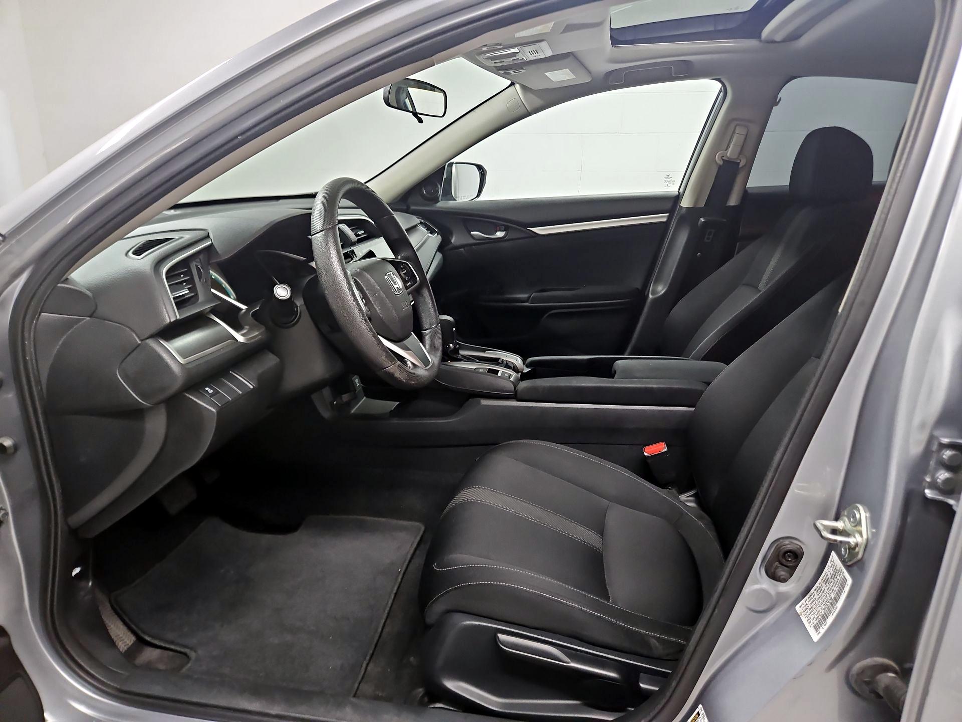 Thumbnail: 2016 Honda Civic - 11