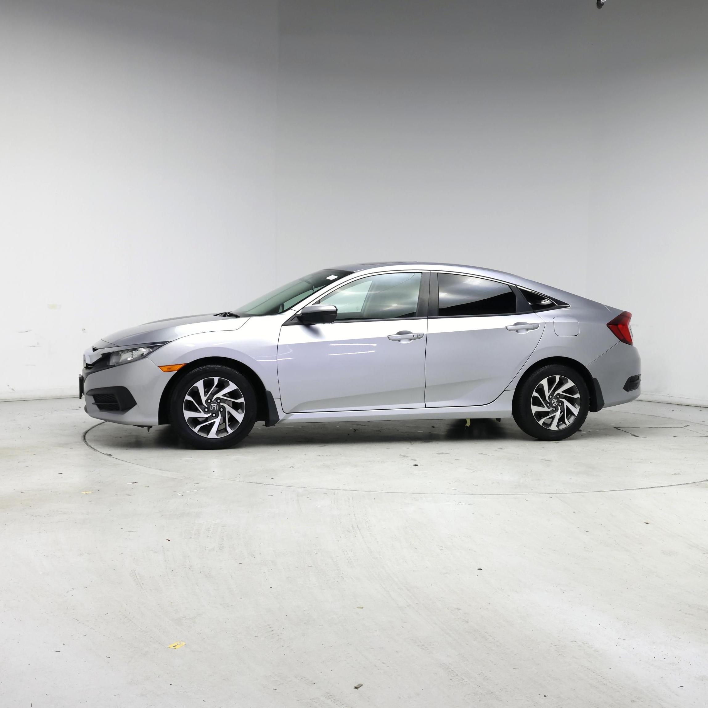 Thumbnail: 2016 Honda Civic - 3