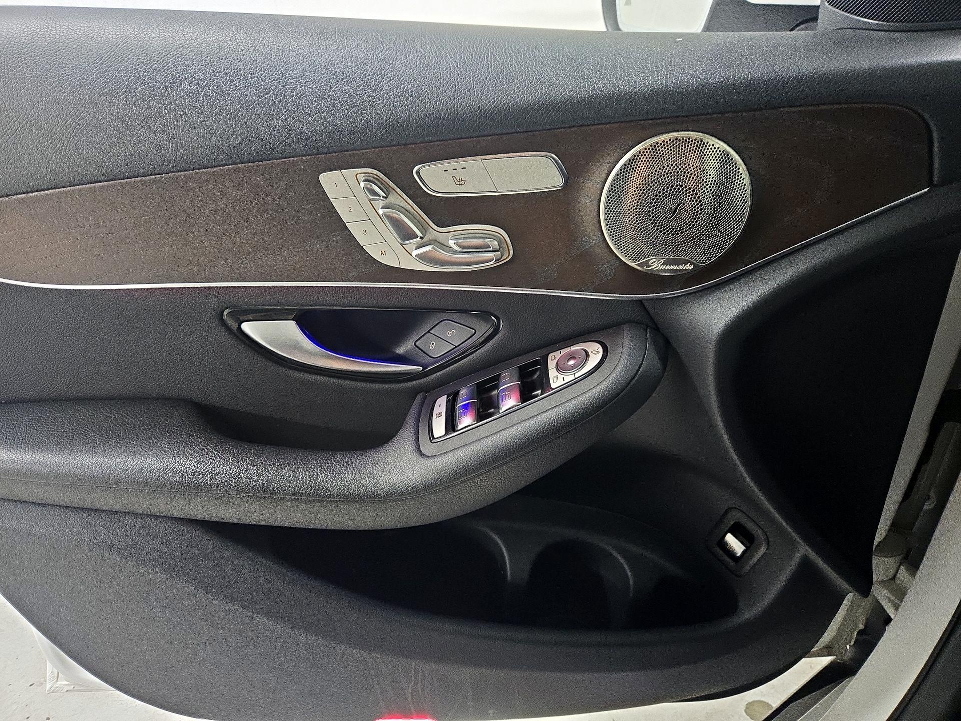 Thumbnail: 2021 Mercedes-Benz GLC - 12