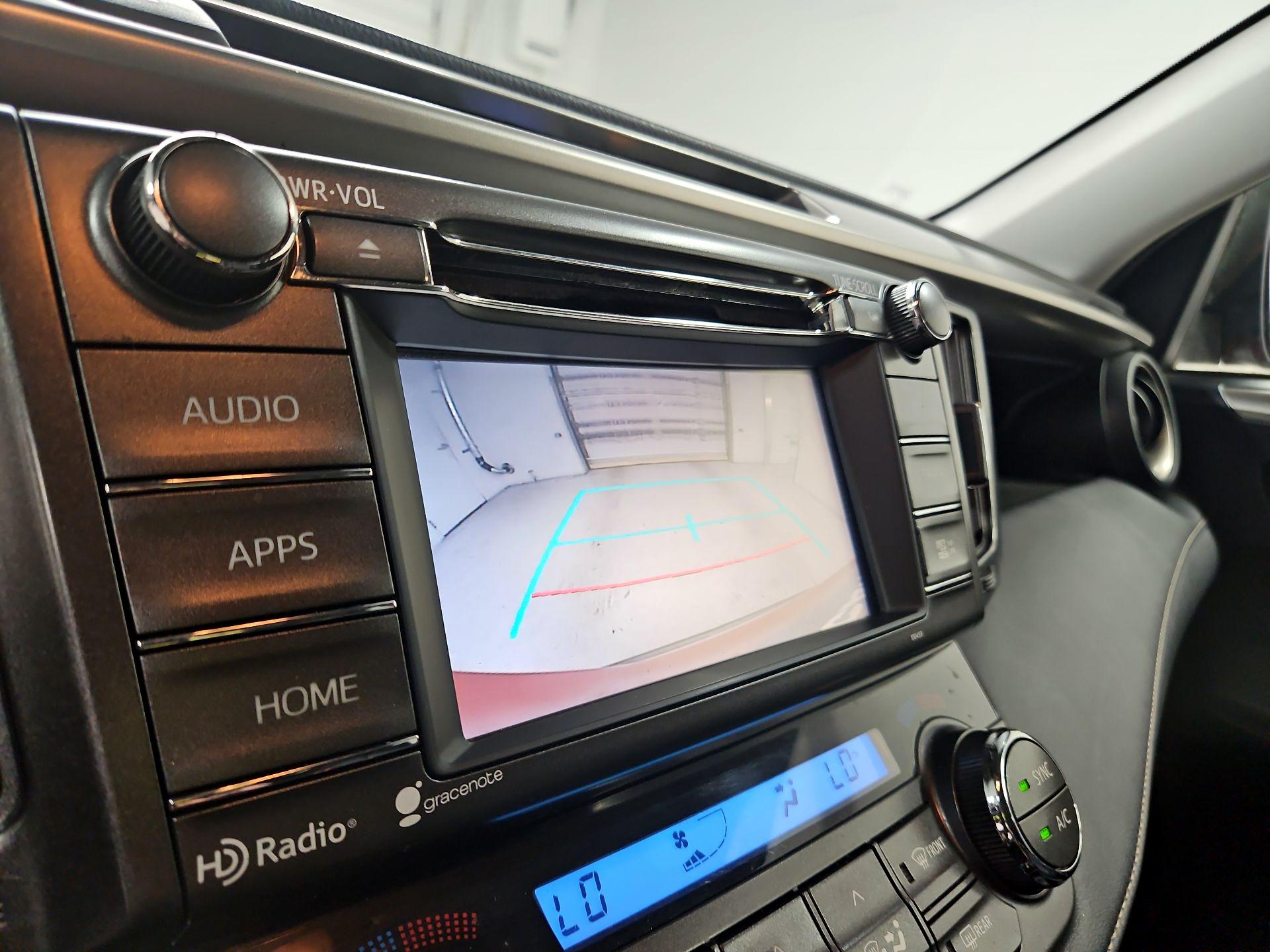 Thumbnail: 2015 Toyota RAV4 - 15