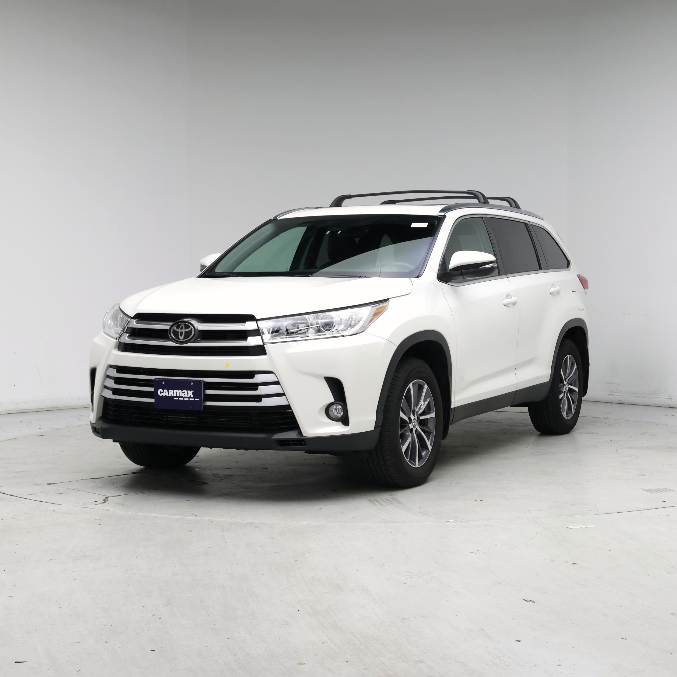 Thumbnail: 2019 Toyota Highlander - 4