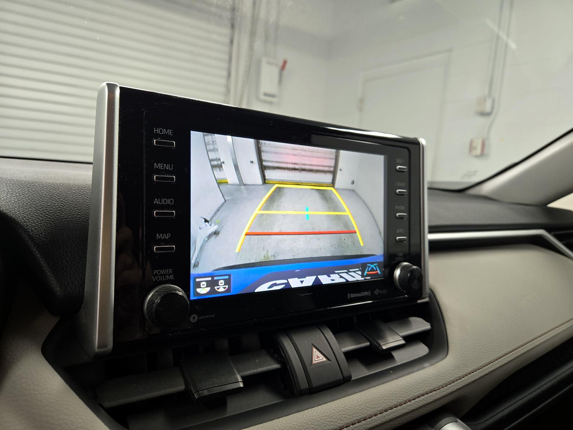 Thumbnail: 2019 Toyota RAV4 - 14