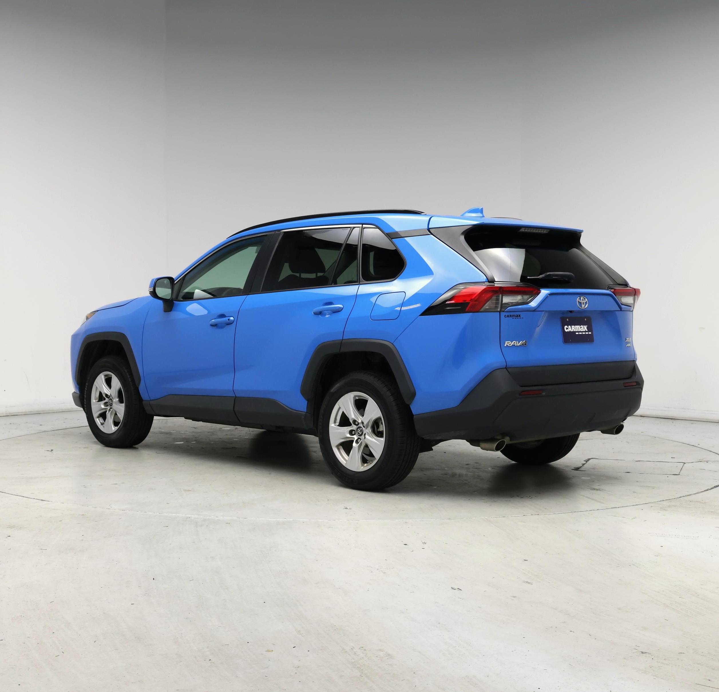 Thumbnail: 2019 Toyota RAV4 - 2