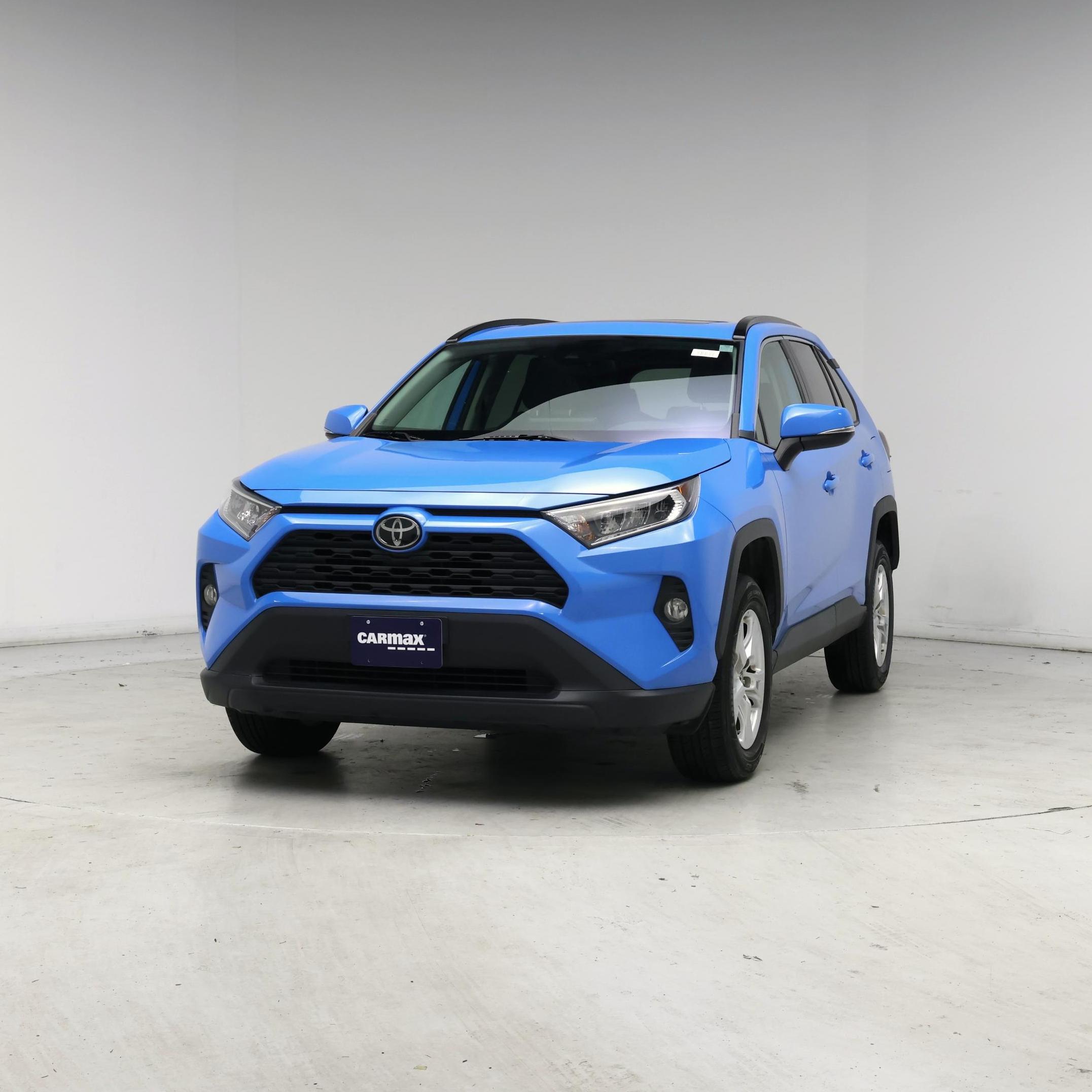Thumbnail: 2019 Toyota RAV4 - 4