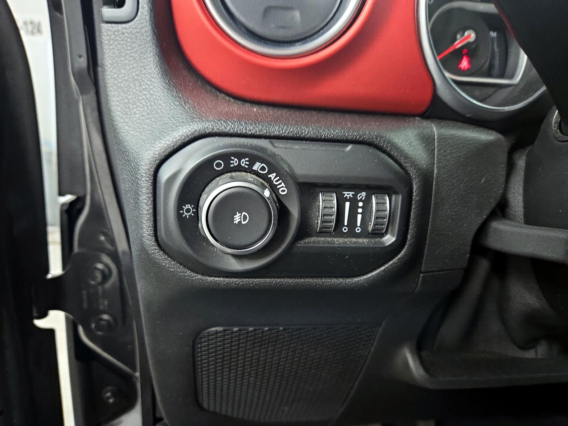 Thumbnail: 2020 Jeep Wrangler - 13