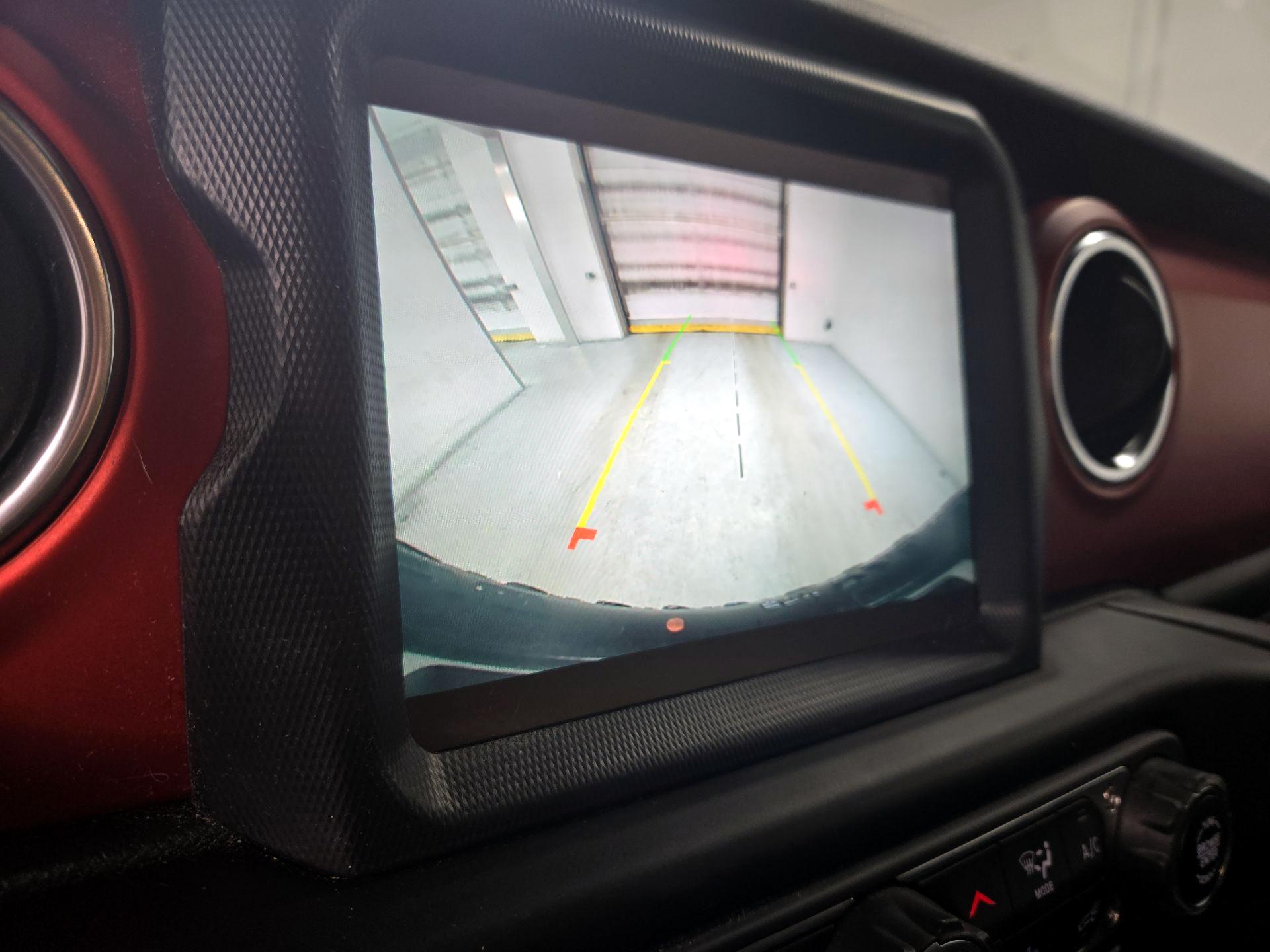 Thumbnail: 2020 Jeep Wrangler - 15