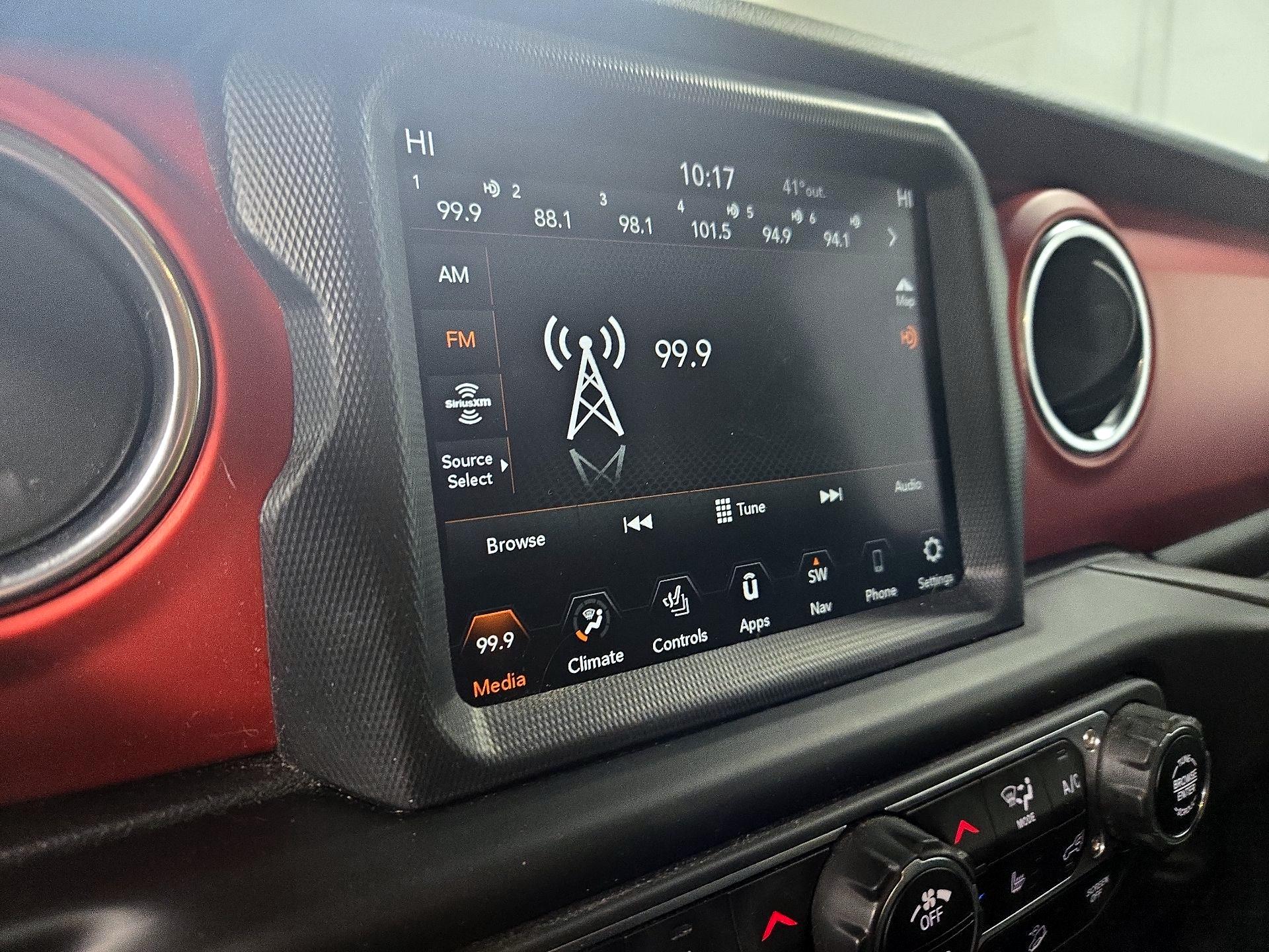 Thumbnail: 2020 Jeep Wrangler - 16