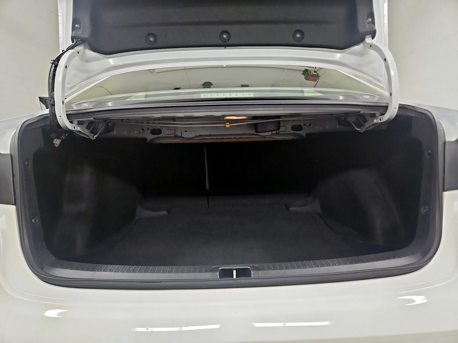 Thumbnail: 2023 Toyota Corolla - 20