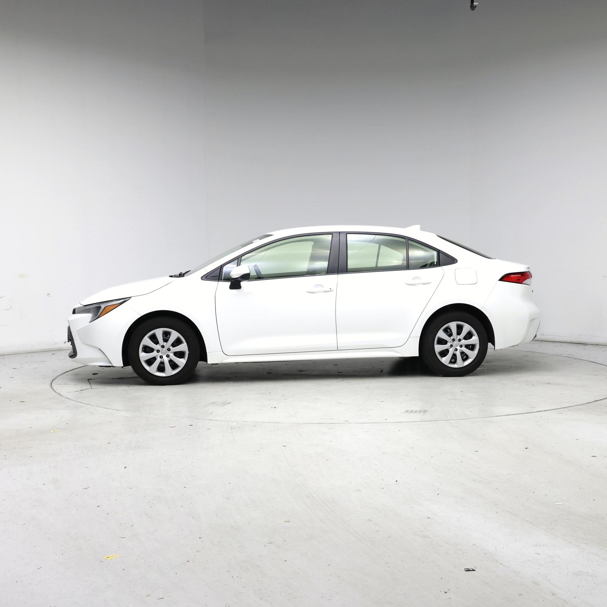 Thumbnail: 2023 Toyota Corolla - 3