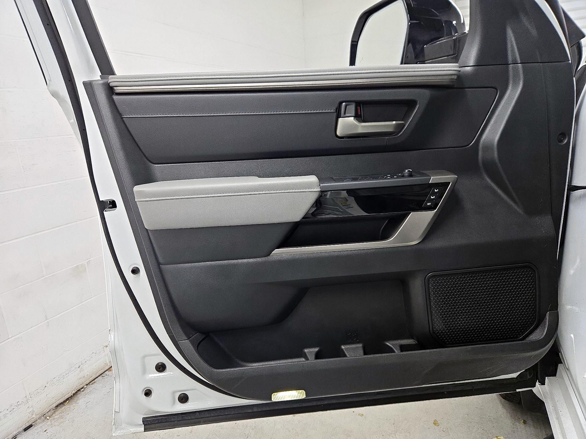 Thumbnail: 2025 Toyota Tundra - 12