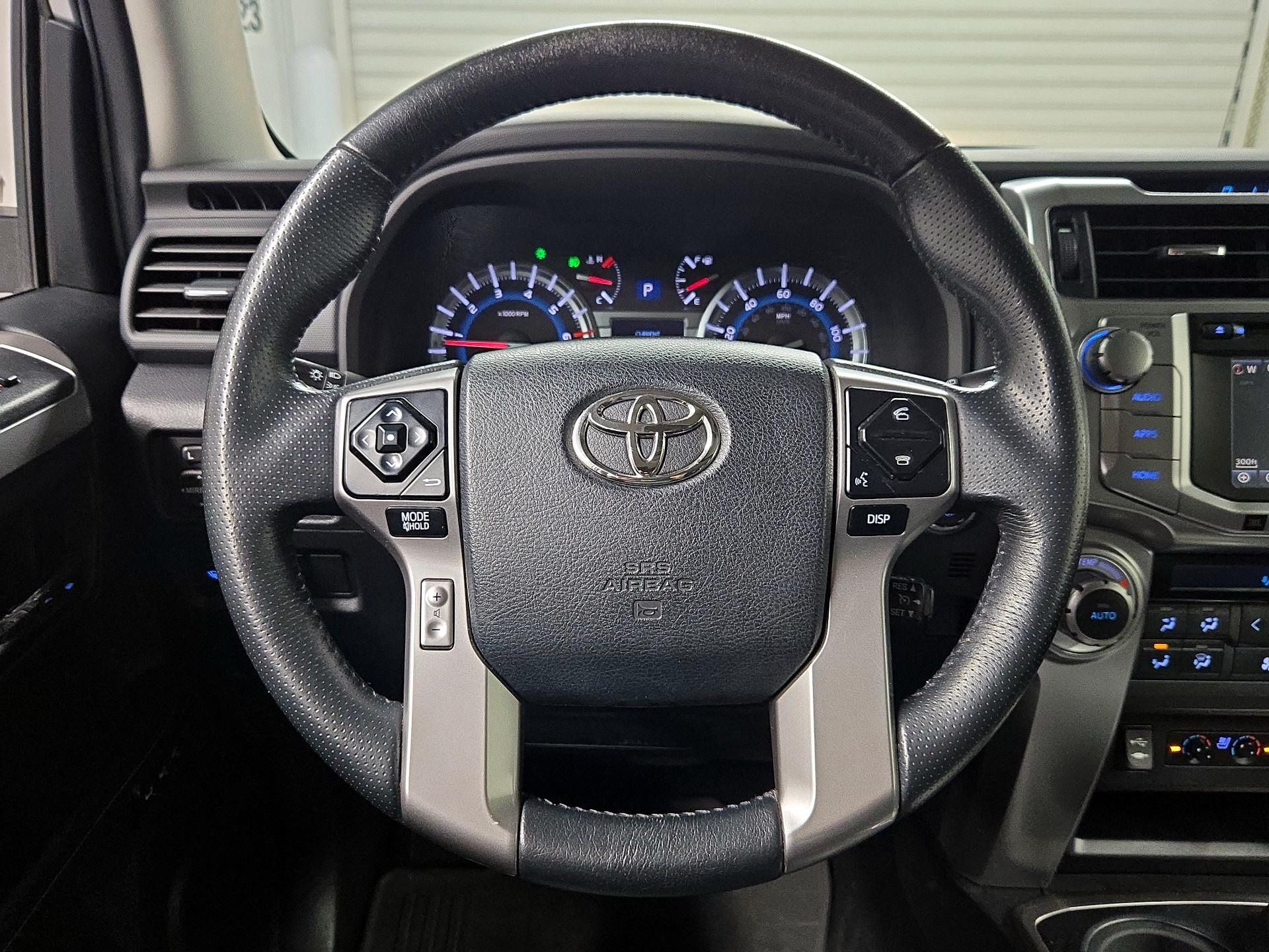 Thumbnail: 2015 Toyota 4Runner - 10