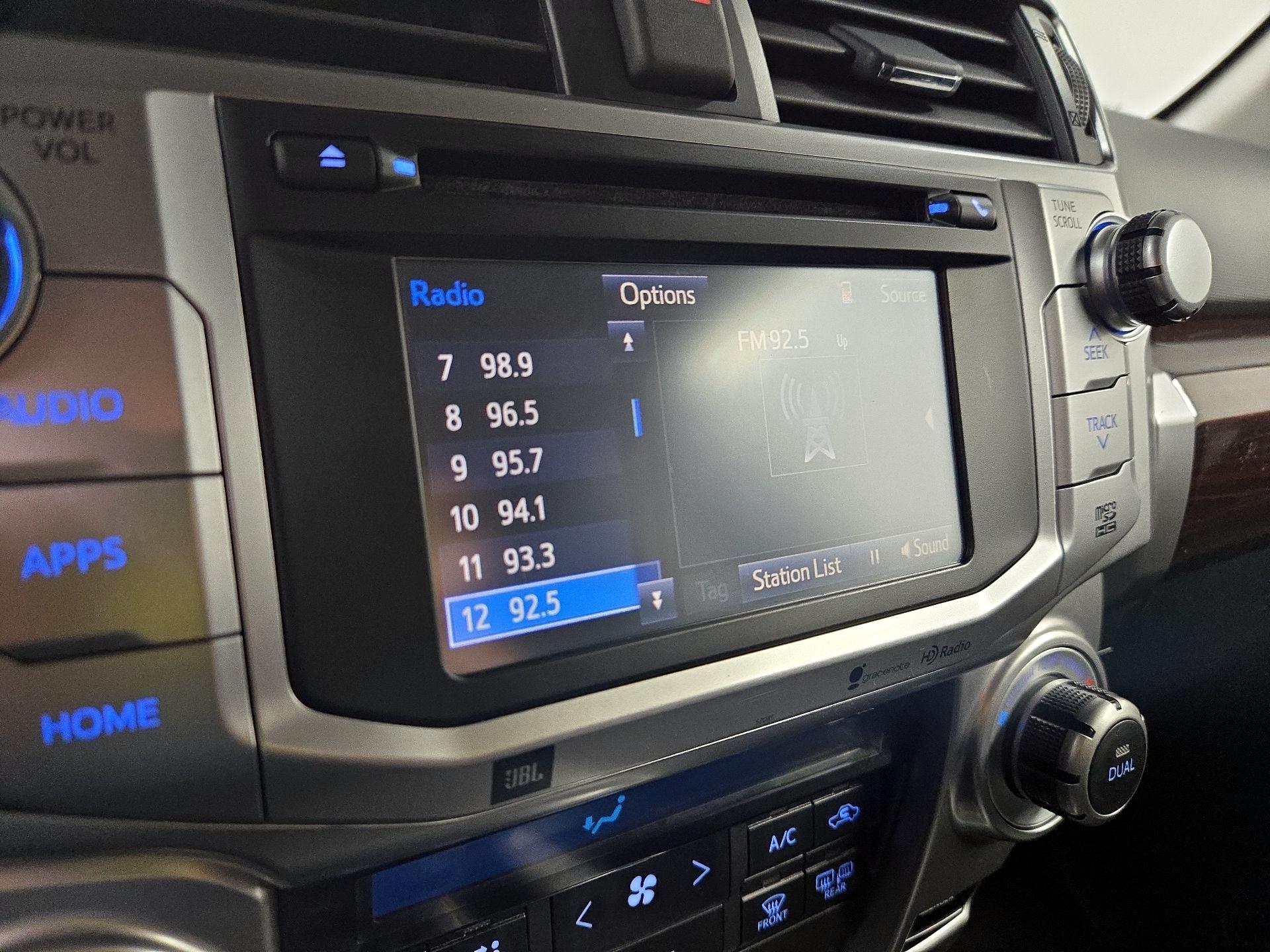 Thumbnail: 2015 Toyota 4Runner - 16