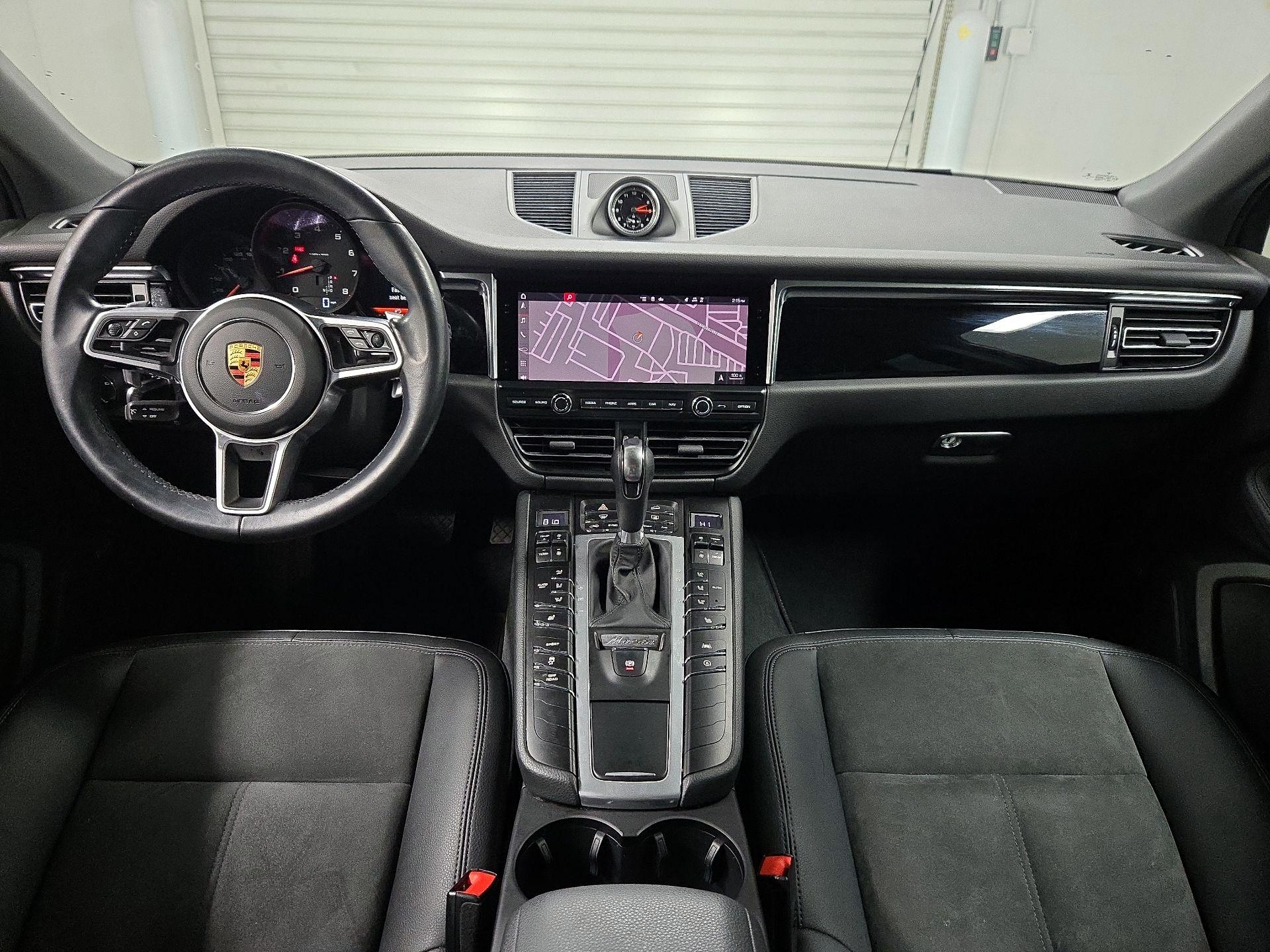 Thumbnail: 2021 Porsche Macan - 9