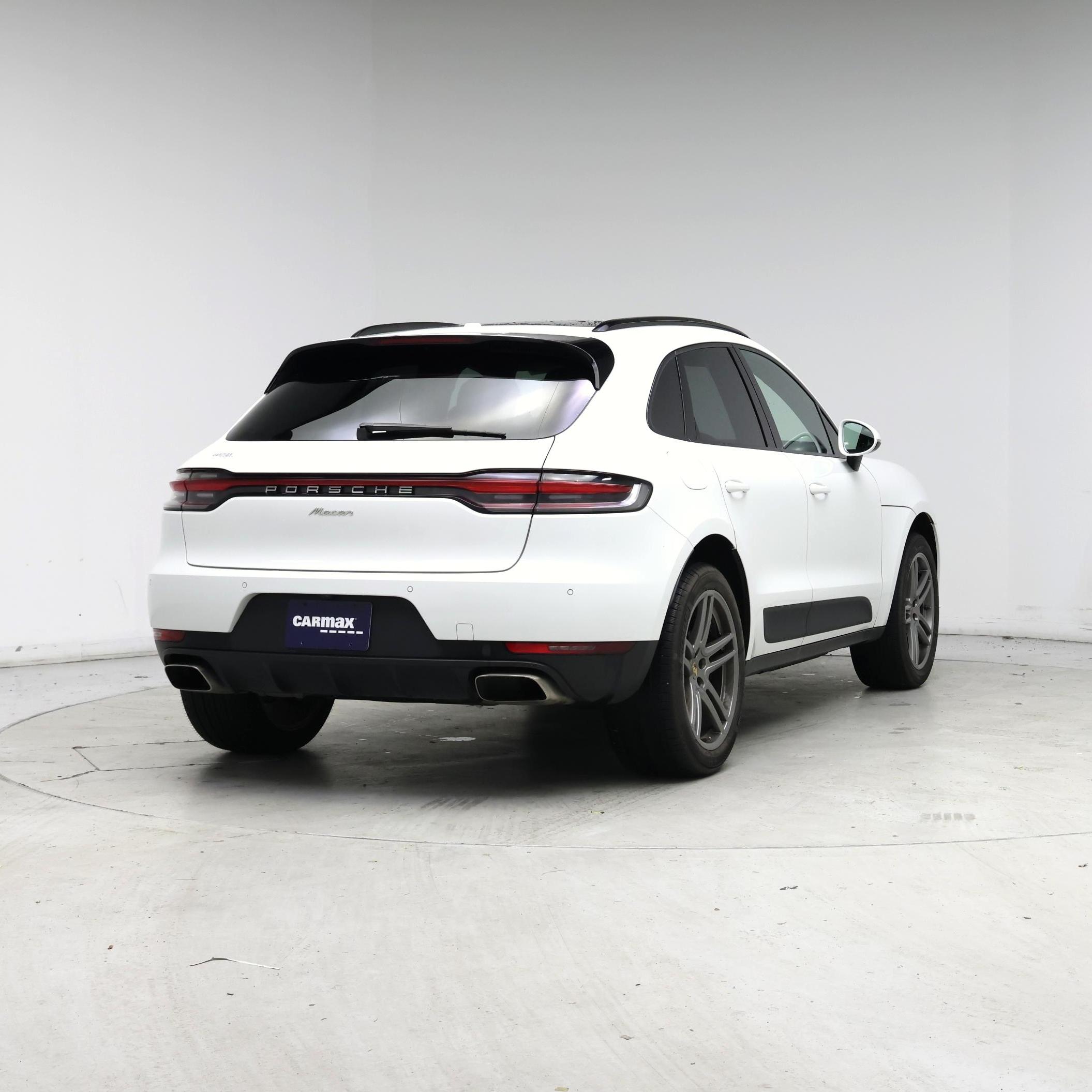 Thumbnail: 2021 Porsche Macan - 8