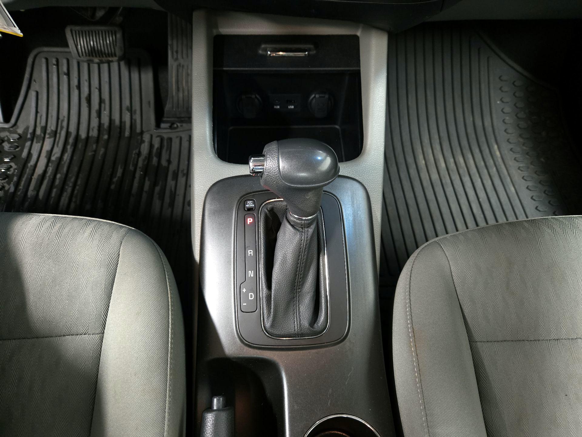 Thumbnail: 2014 Kia Forte - 16