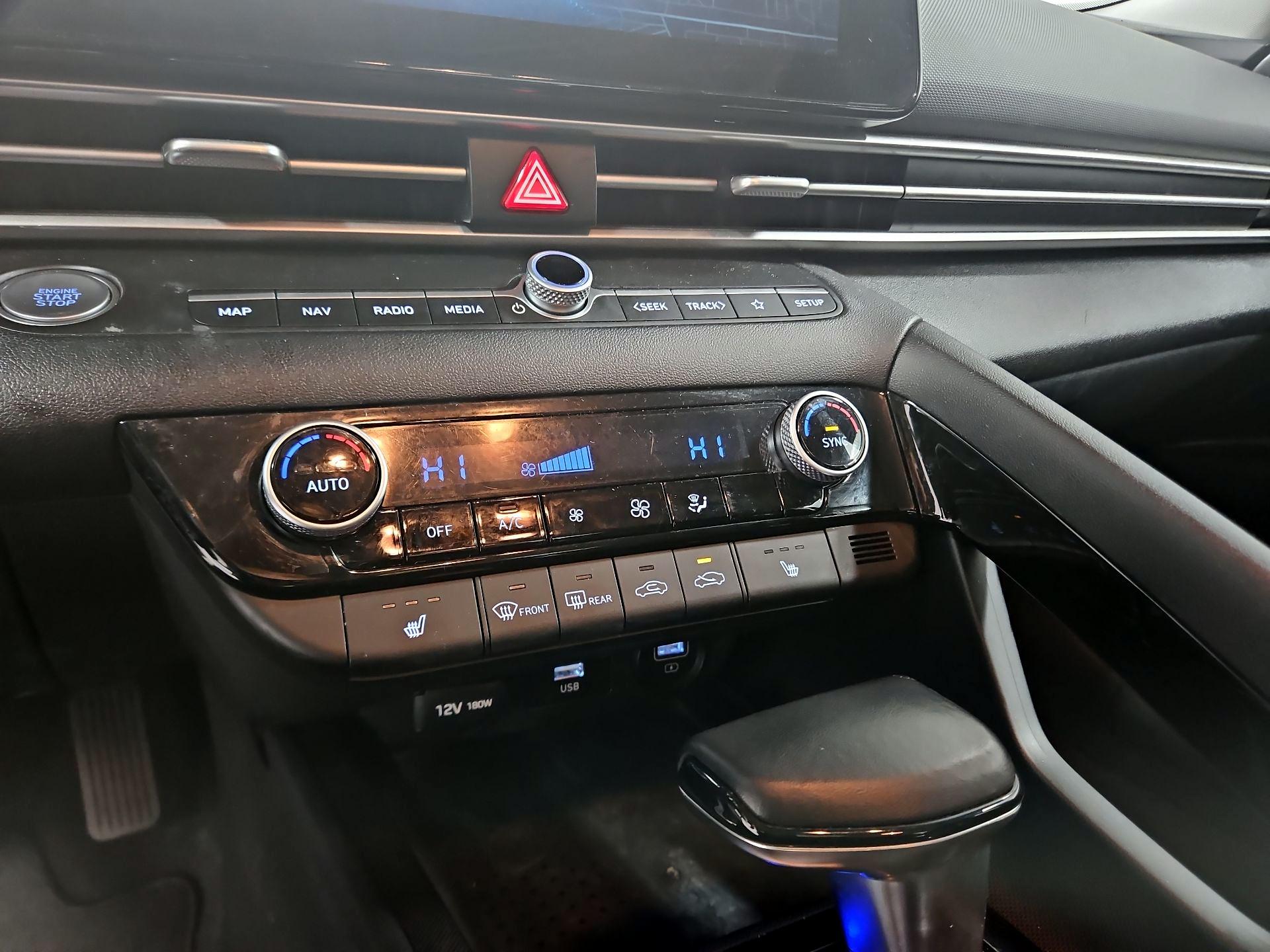 Thumbnail: 2023 Hyundai Elantra - 17