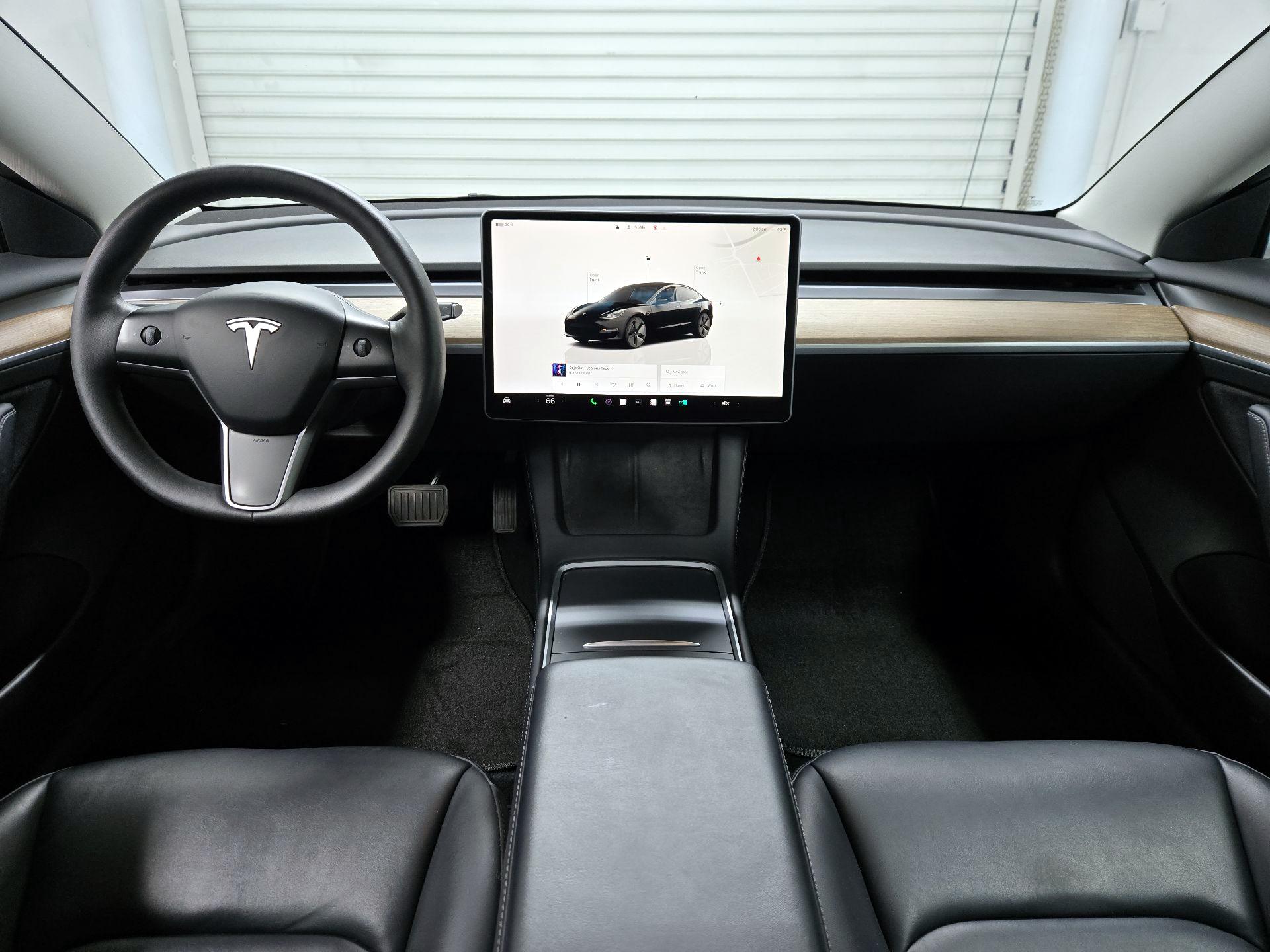 Thumbnail: 2023 Tesla Model 3 - 9