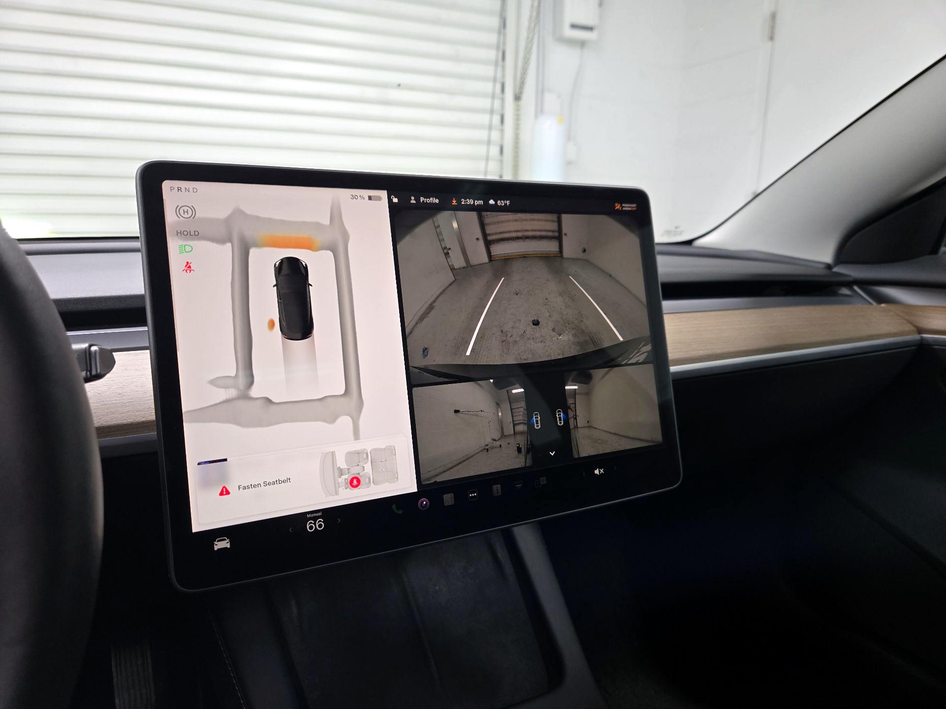 Thumbnail: 2023 Tesla Model 3 - 14