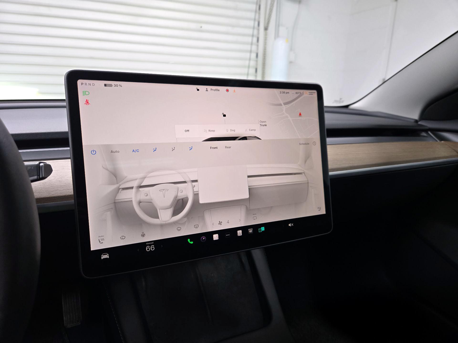 Thumbnail: 2023 Tesla Model 3 - 16