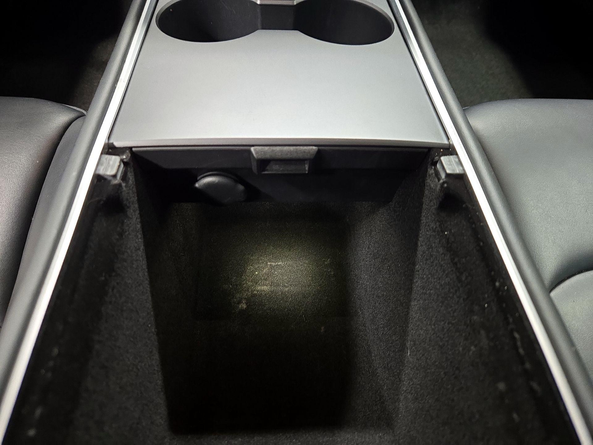 Thumbnail: 2023 Tesla Model 3 - 18