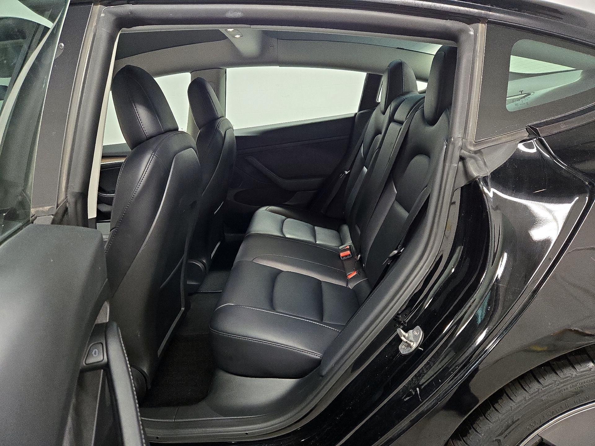 Thumbnail: 2023 Tesla Model 3 - 20