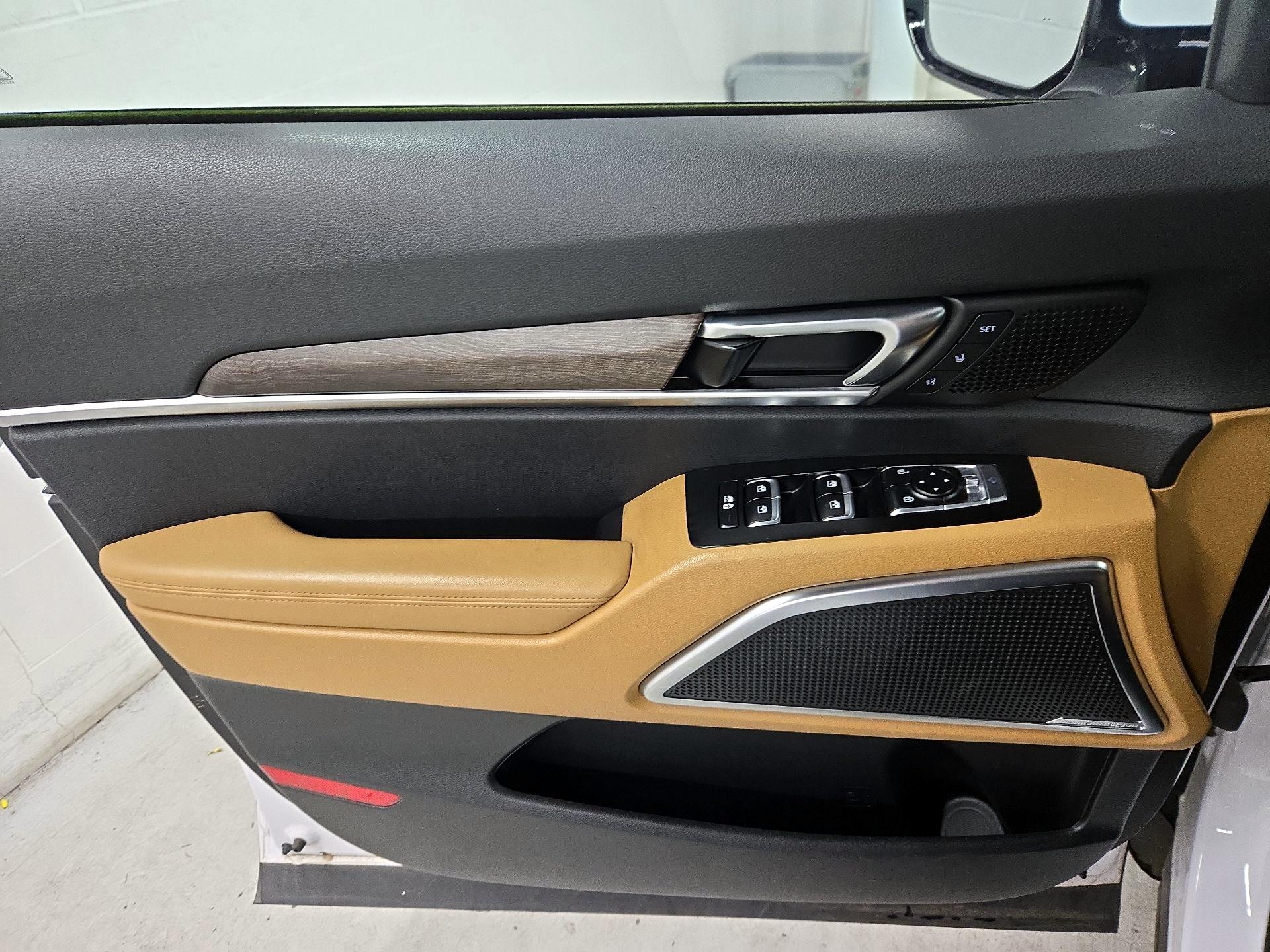 Thumbnail: 2021 Kia Telluride - 12