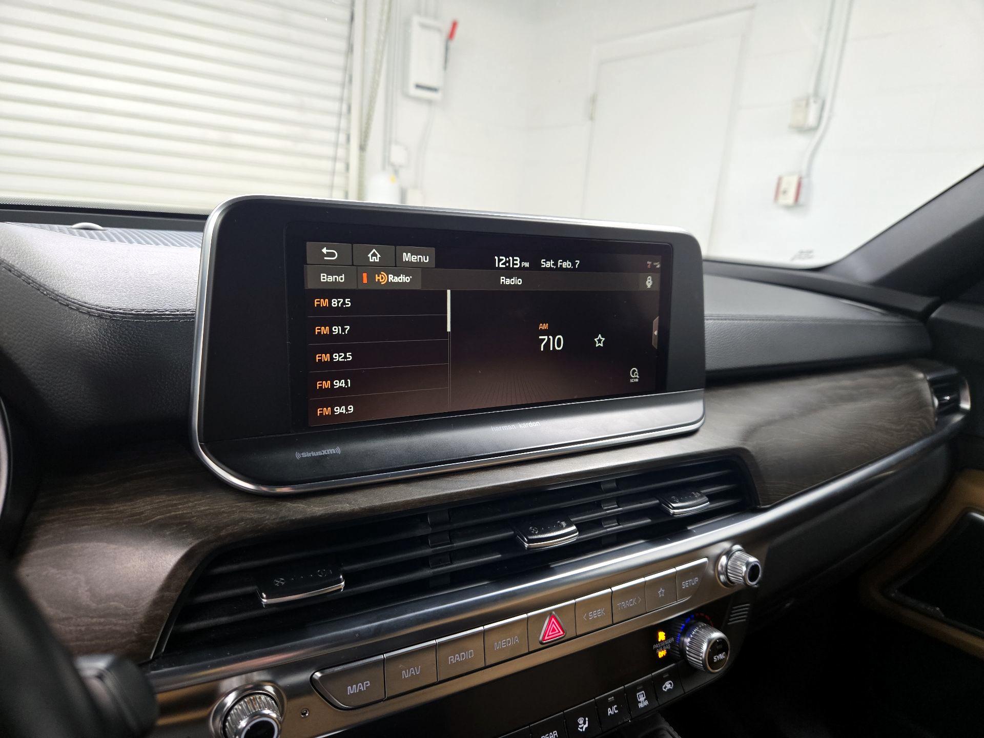 Thumbnail: 2021 Kia Telluride - 16