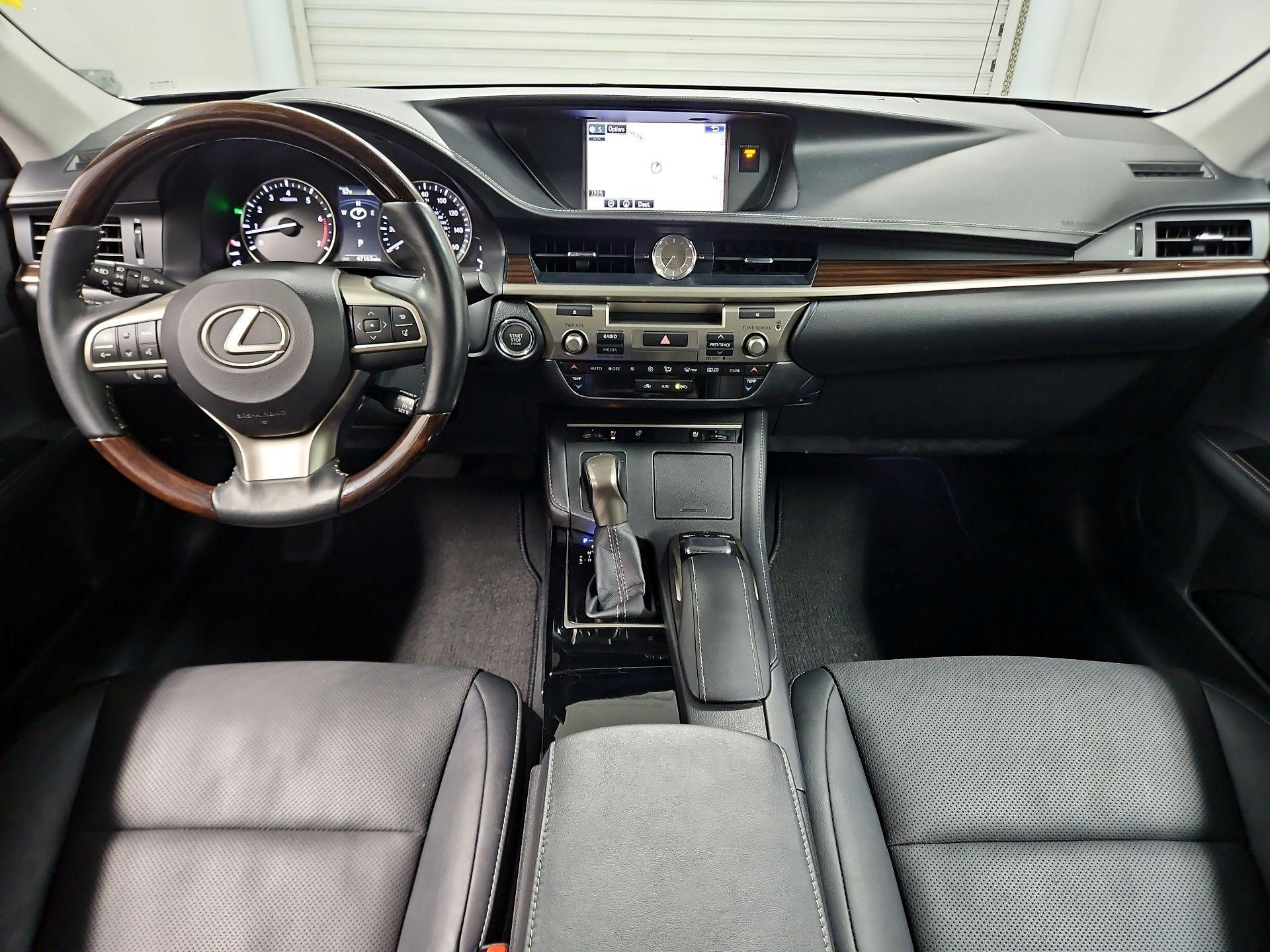 Thumbnail: 2016 Lexus ES - 9