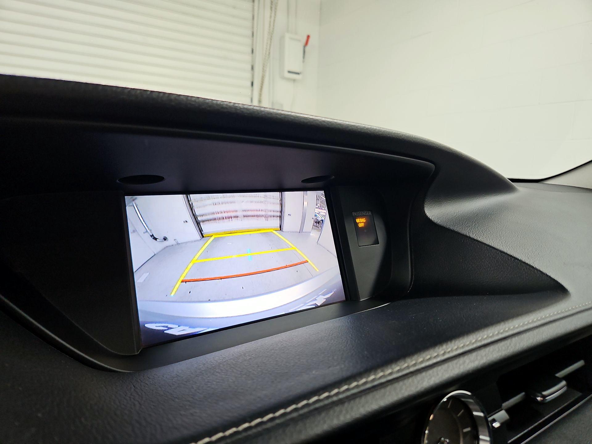 Thumbnail: 2016 Lexus ES - 15