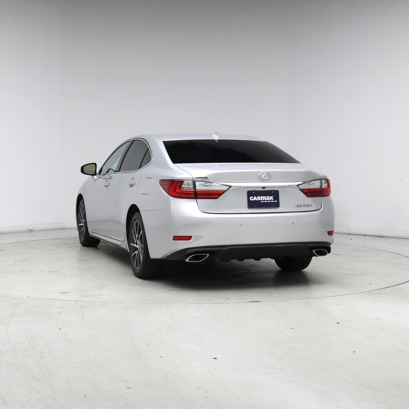 Thumbnail: 2016 Lexus ES - 6