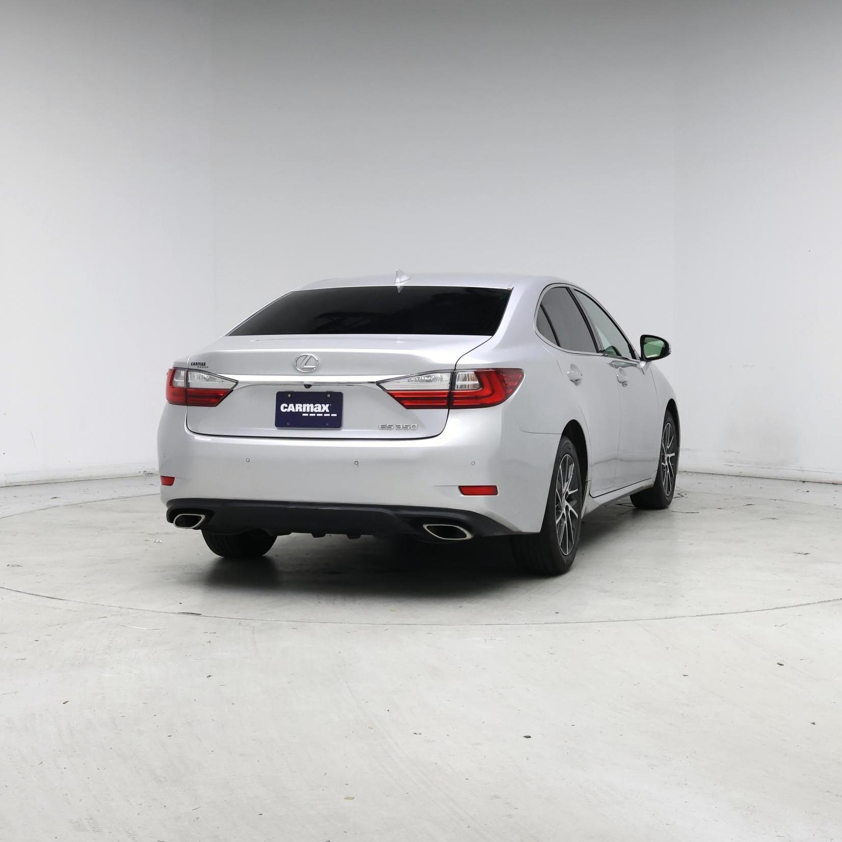 Thumbnail: 2016 Lexus ES - 8