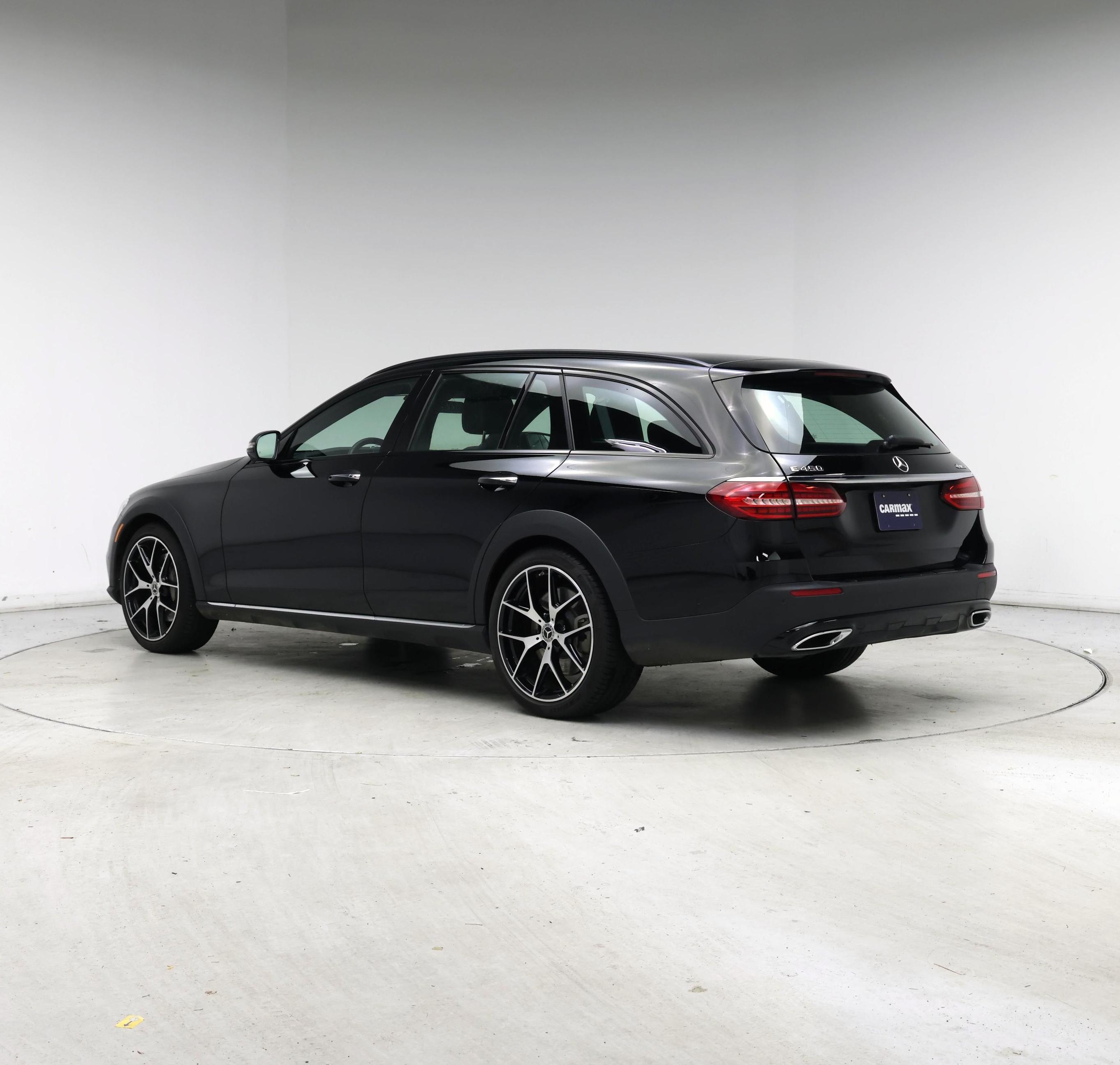 Thumbnail: 2023 Mercedes-Benz E-Class - 2