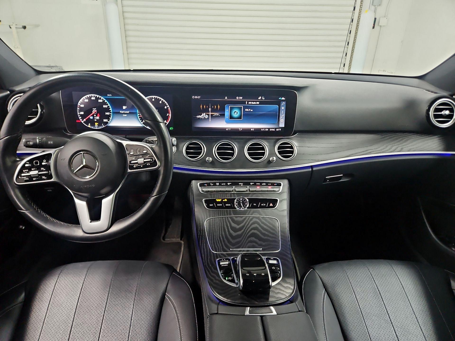 Thumbnail: 2020 Mercedes-Benz E-Class - 9