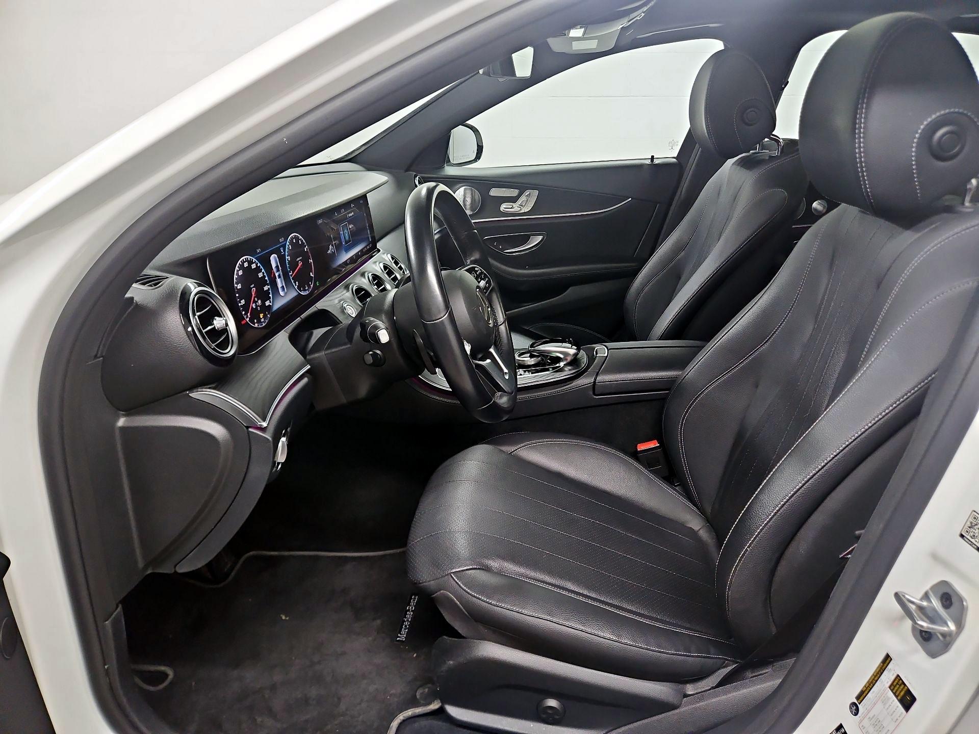 Thumbnail: 2020 Mercedes-Benz E-Class - 11