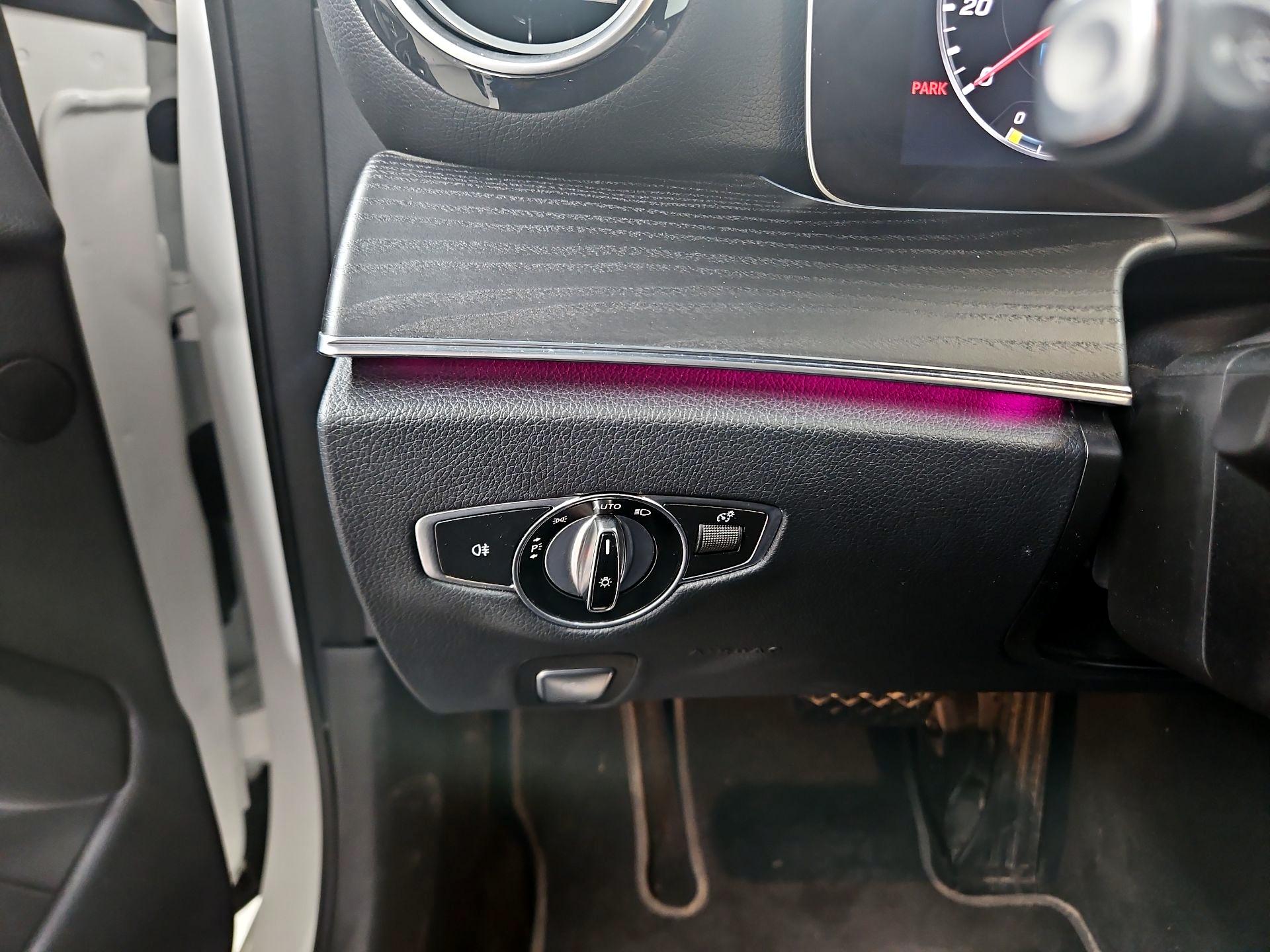 Thumbnail: 2020 Mercedes-Benz E-Class - 13