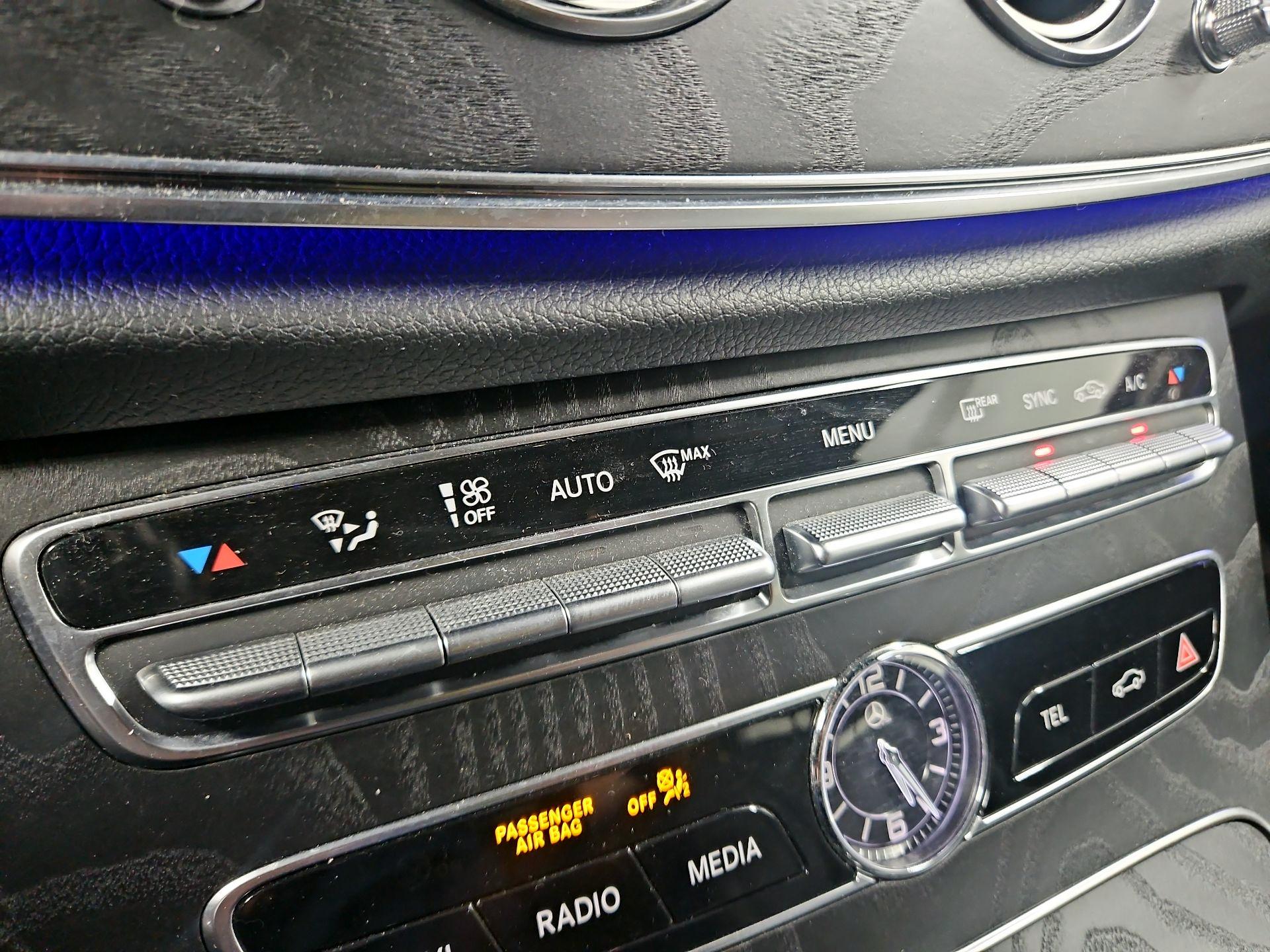 Thumbnail: 2020 Mercedes-Benz E-Class - 17