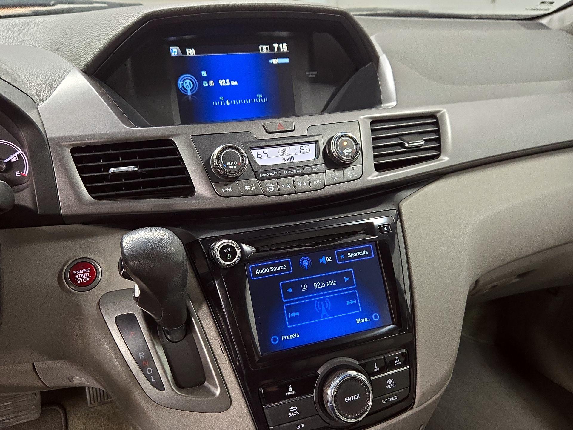 Thumbnail: 2015 Honda Odyssey - 15