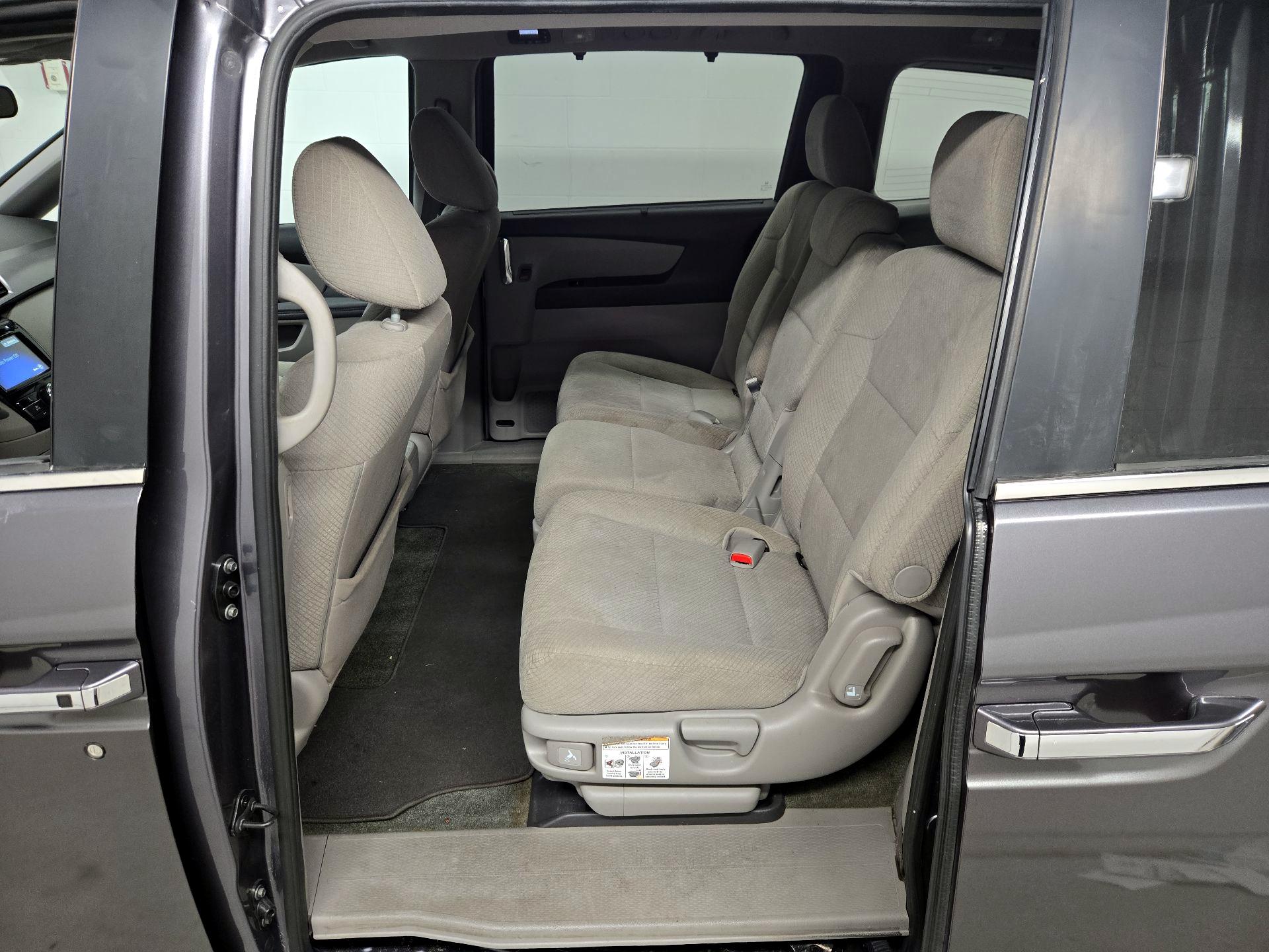 Thumbnail: 2015 Honda Odyssey - 19