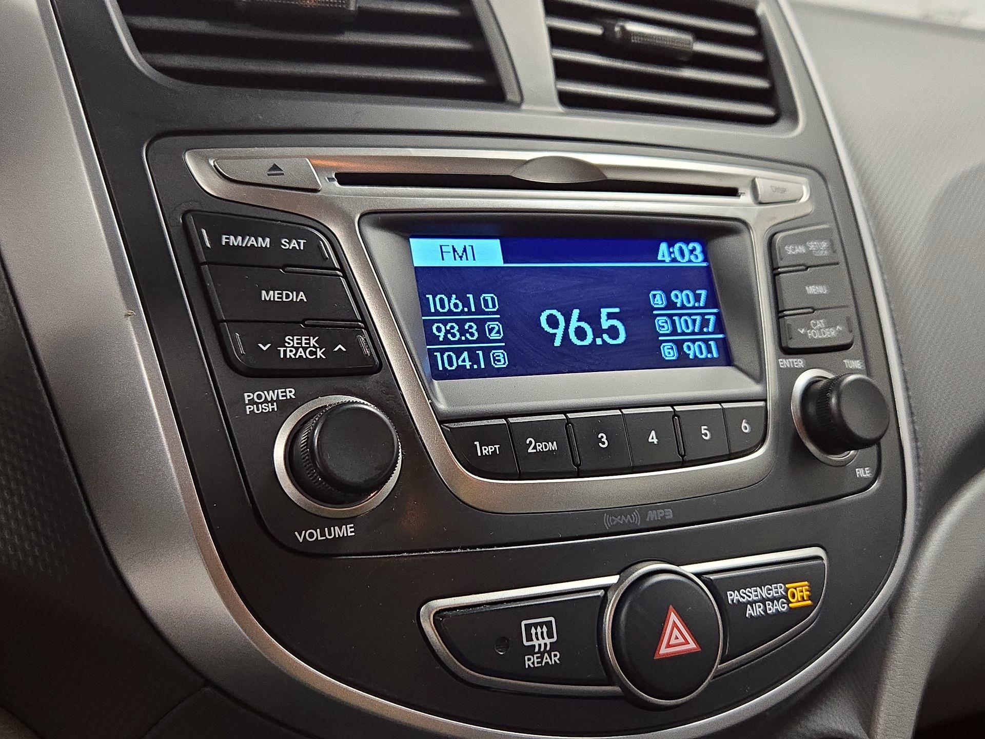 Thumbnail: 2015 Hyundai Accent - 14